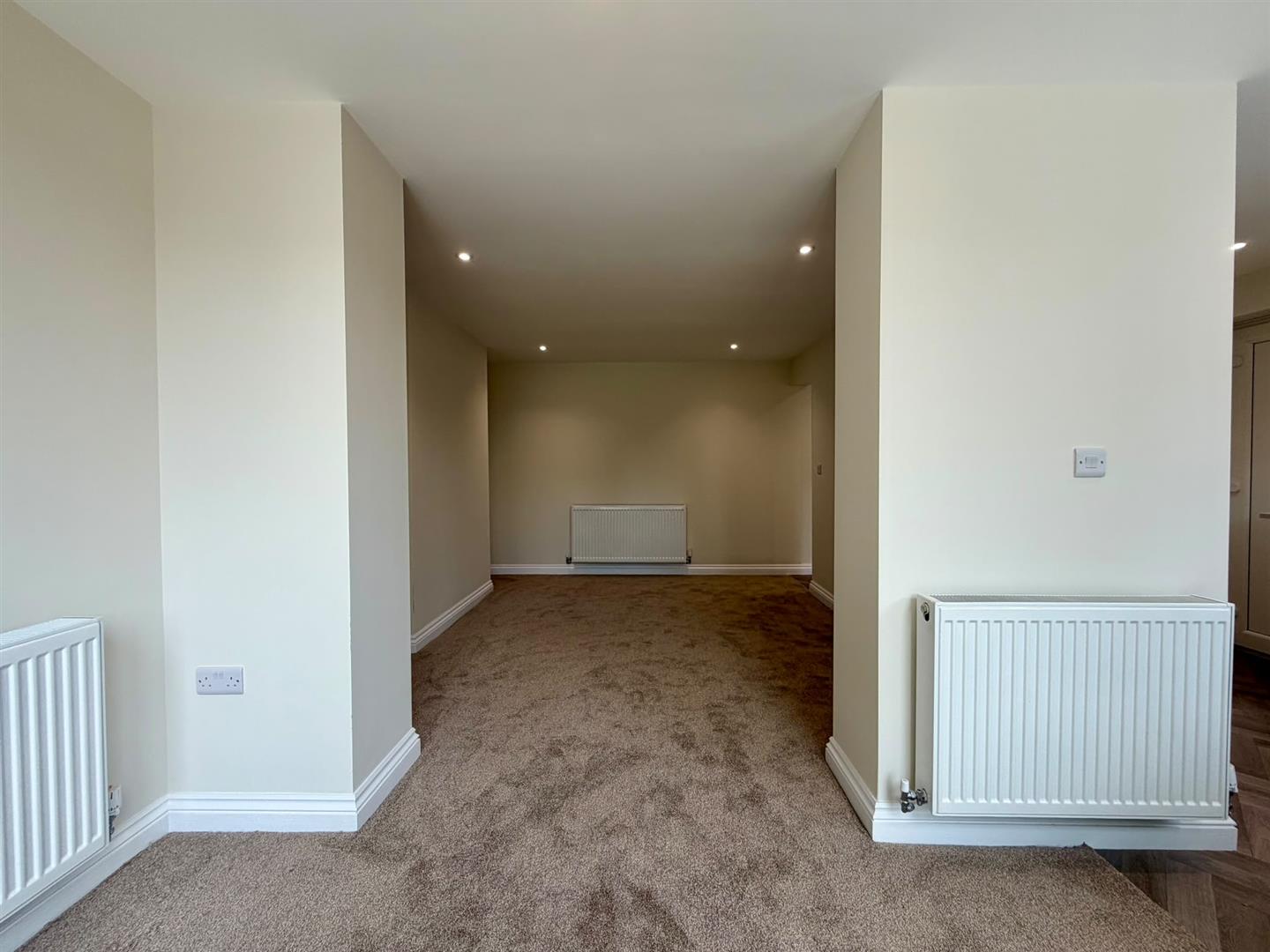 3 bed semi-detached house to rent in Rossendale Road, Burnley 4