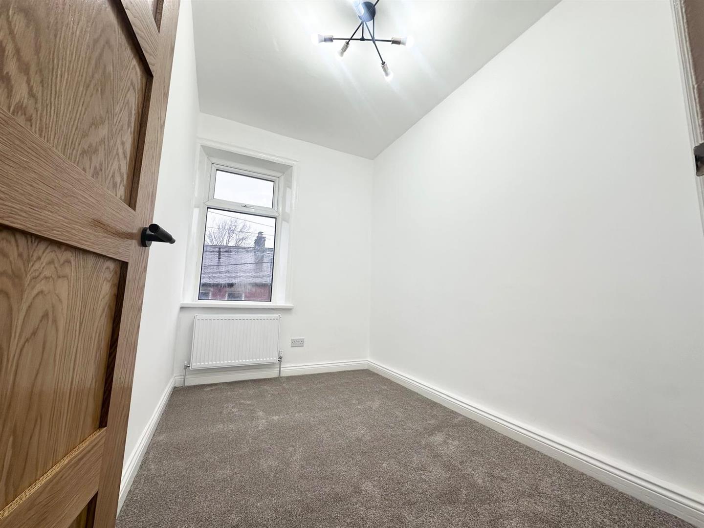 3 bed terraced house for sale in Beatrice Avenue, Burnley  - Property Image 11