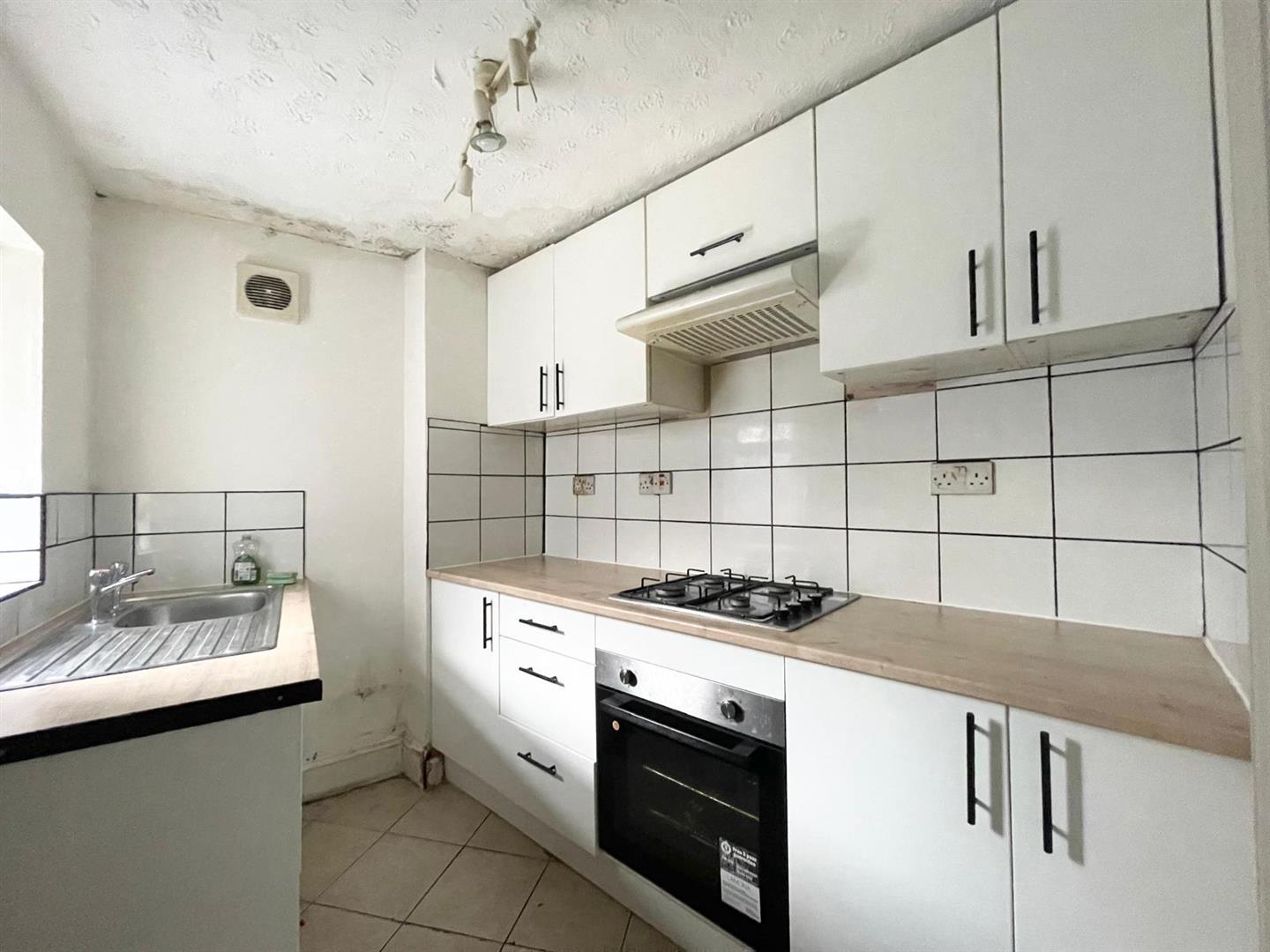 3 bed end of terrace house for sale in Netherby Street, Burnley 3