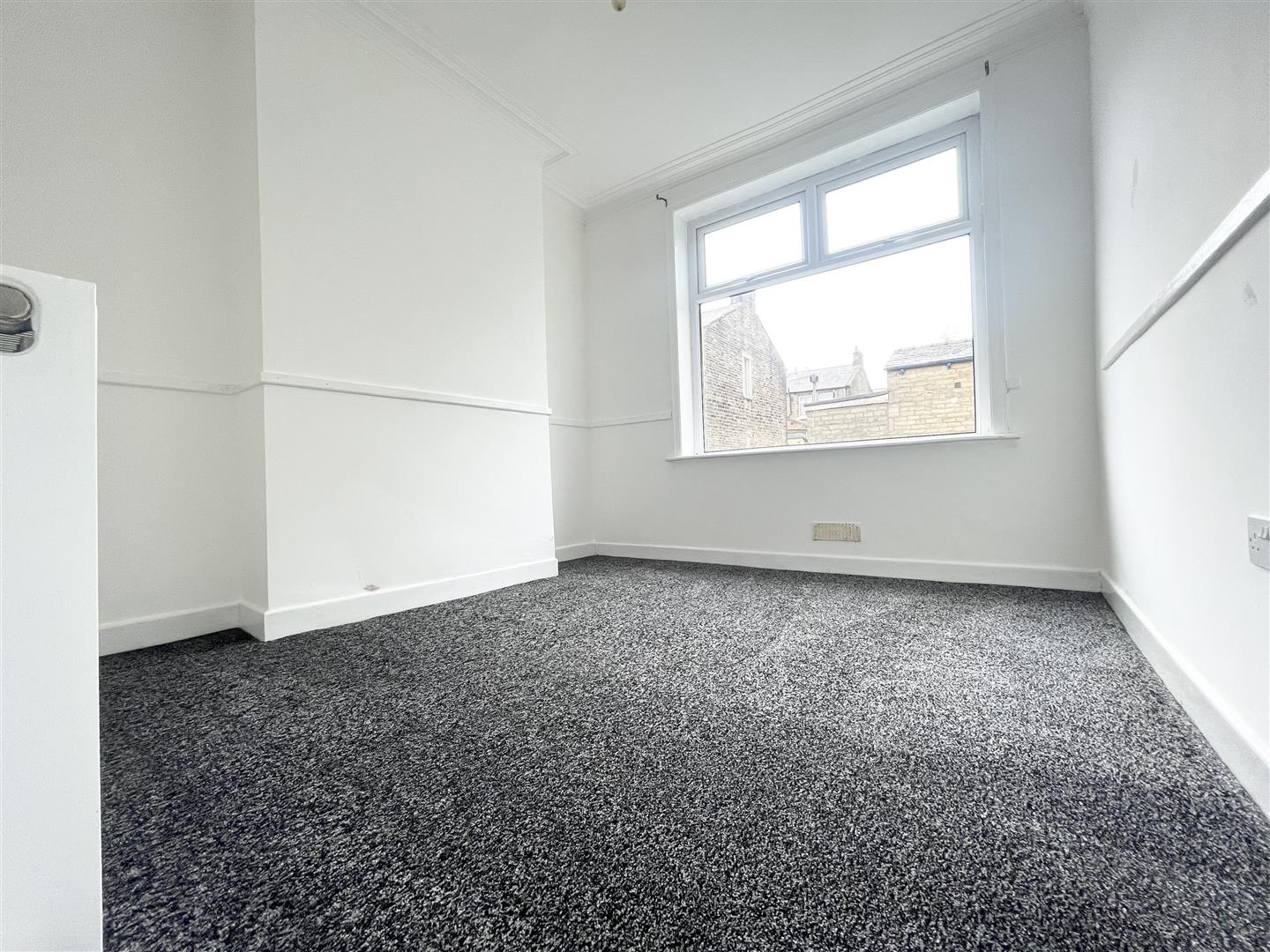 3 bed terraced house to rent in Clover Hill Road, Nelson 1