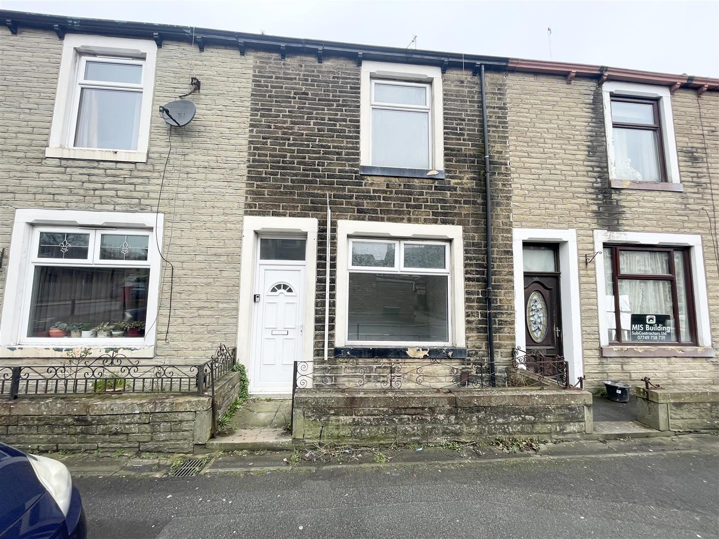 3 bed terraced house to rent in Clover Hill Road, Nelson  - Property Image 1