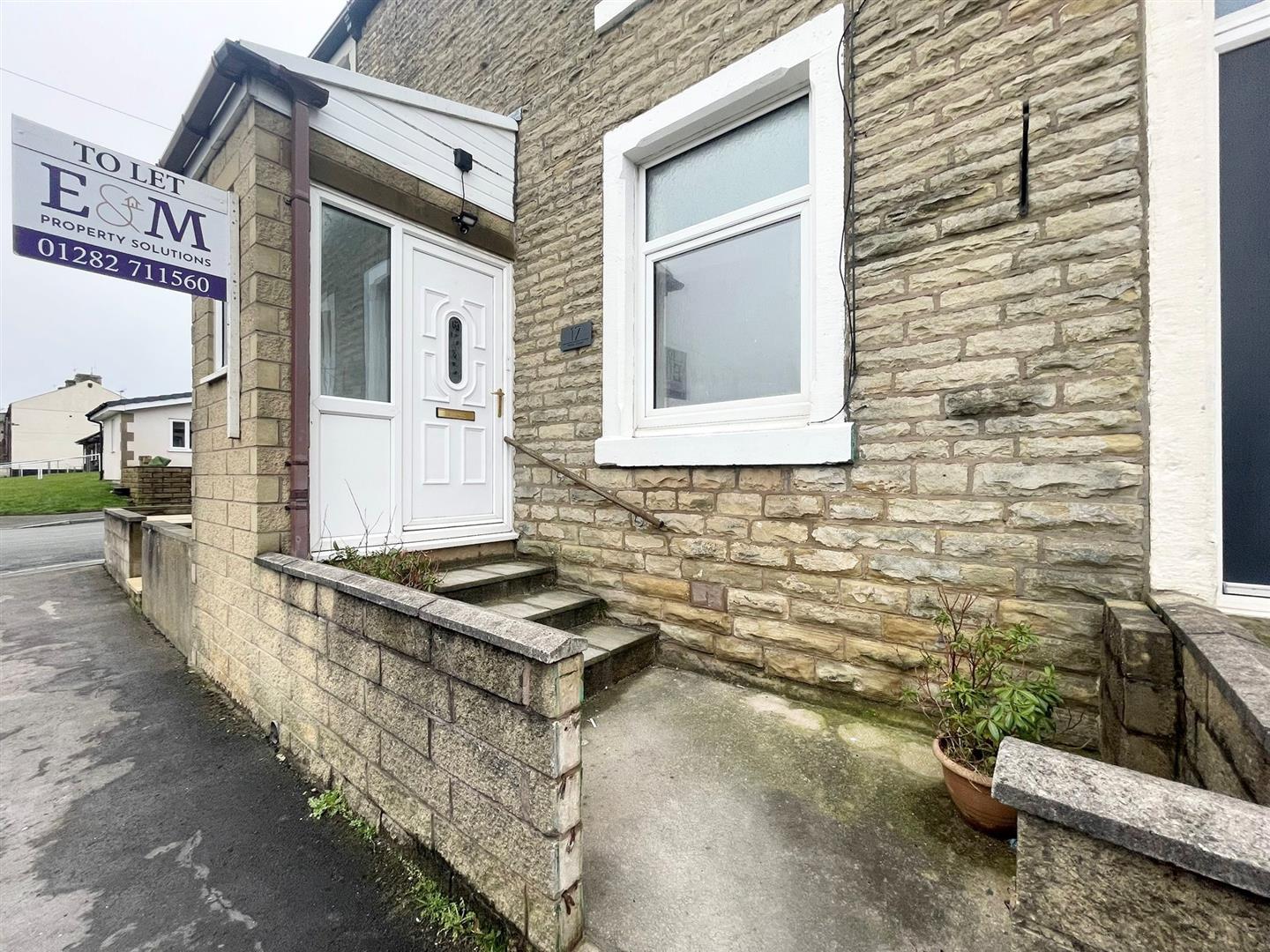 3 bed terraced house to rent in Water Street, Burnley  - Property Image 1
