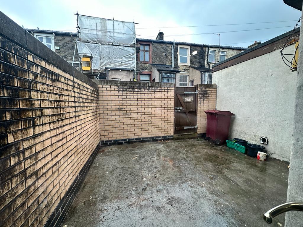 3 bed terraced house for sale in Bruce Street, Burnley 7