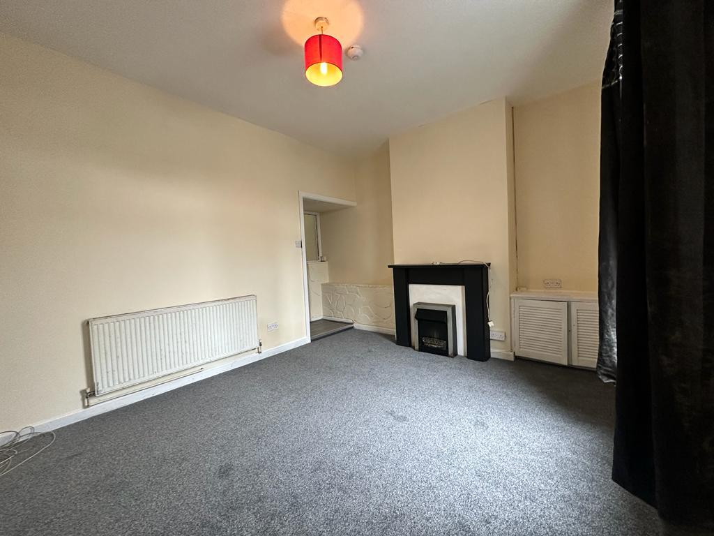 3 bed terraced house for sale in Bruce Street, Burnley  - Property Image 2