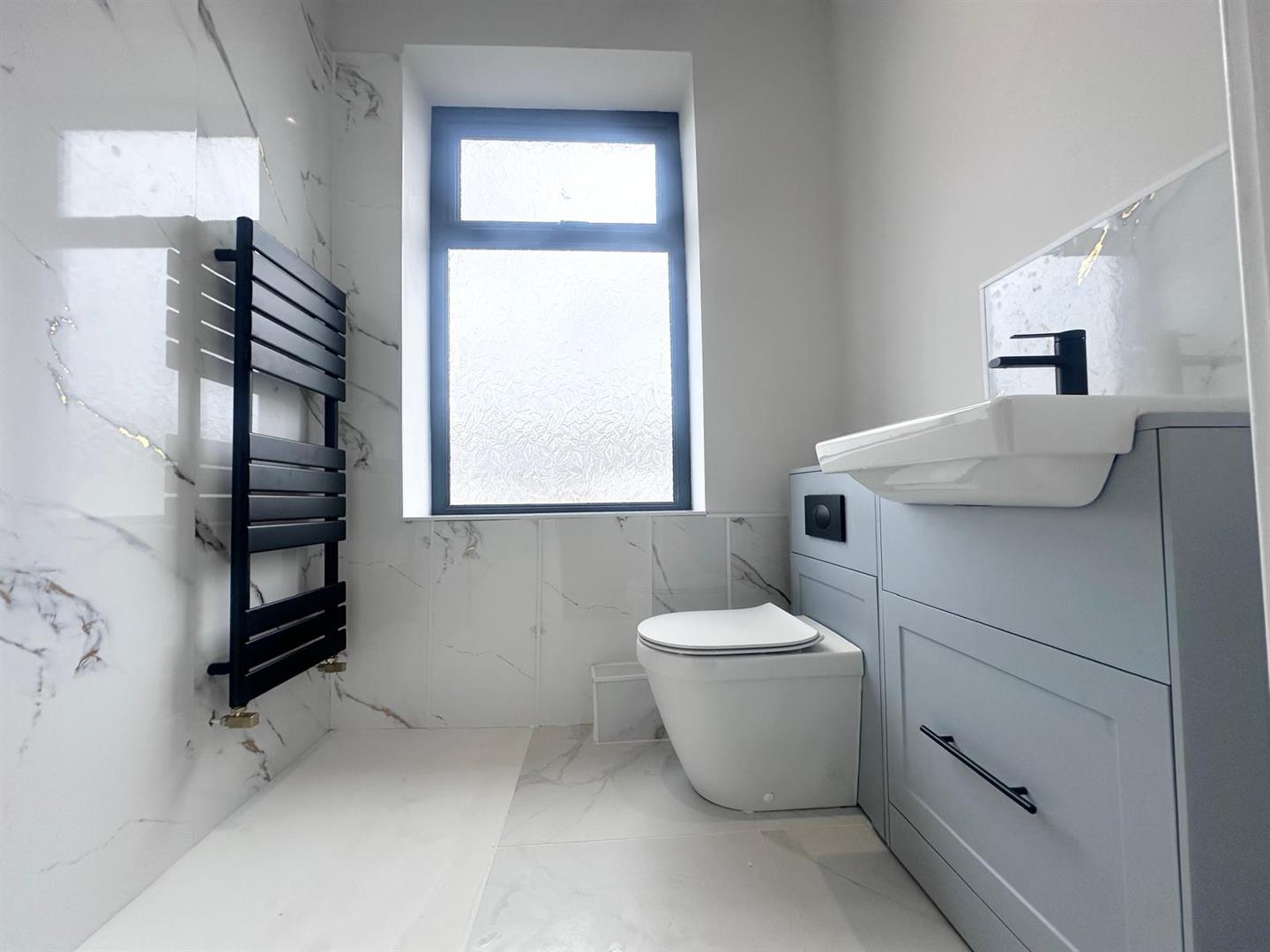 2 bed terraced house to rent in Castle Street, Burnley 8