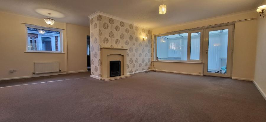 4 bed detached bungalow to rent in Hillside View, Nelson 1