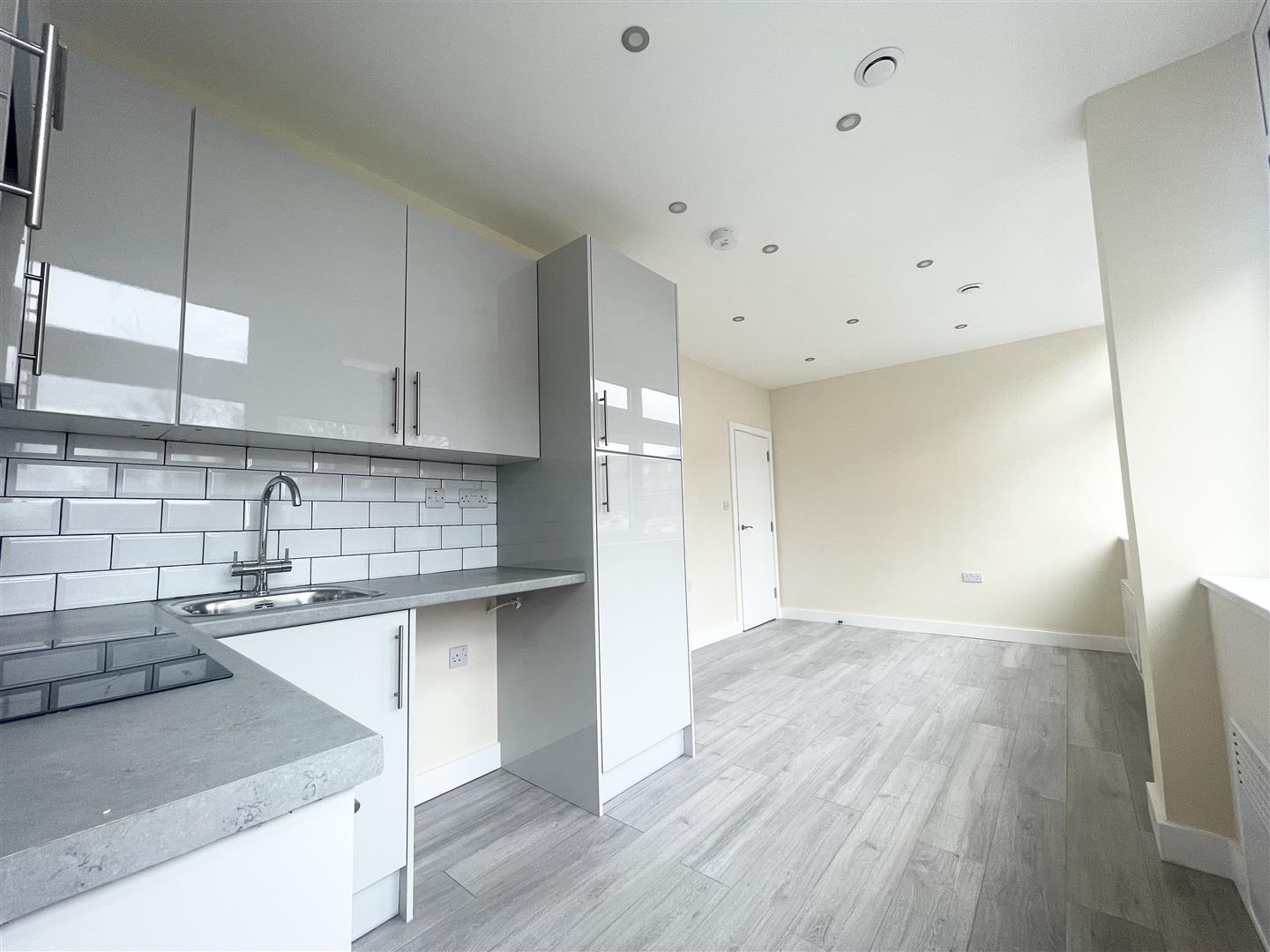 1 bed apartment to rent in Manchester Road, Burnley 4