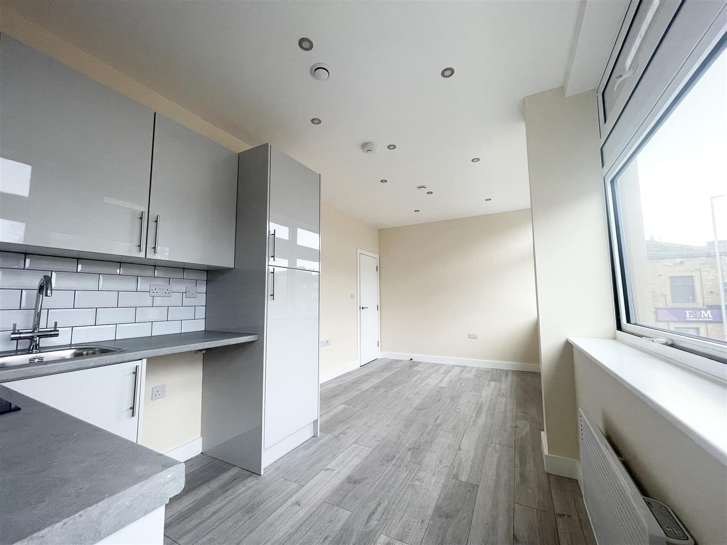 1 bed apartment to rent in Manchester Road, Burnley  - Property Image 7