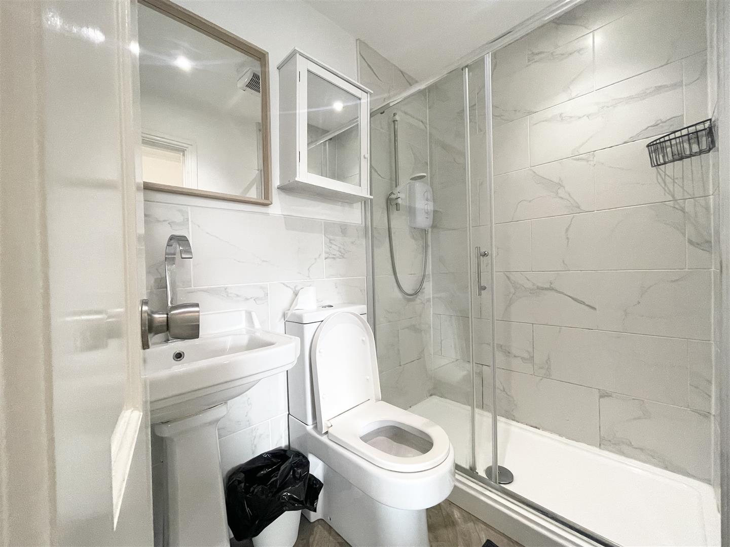 1 bed house share to rent in Burnley Road, Burnley  - Property Image 4