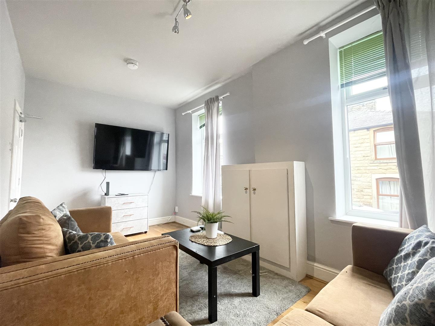 1 bed house share to rent in Burnley Road, Burnley  - Property Image 2