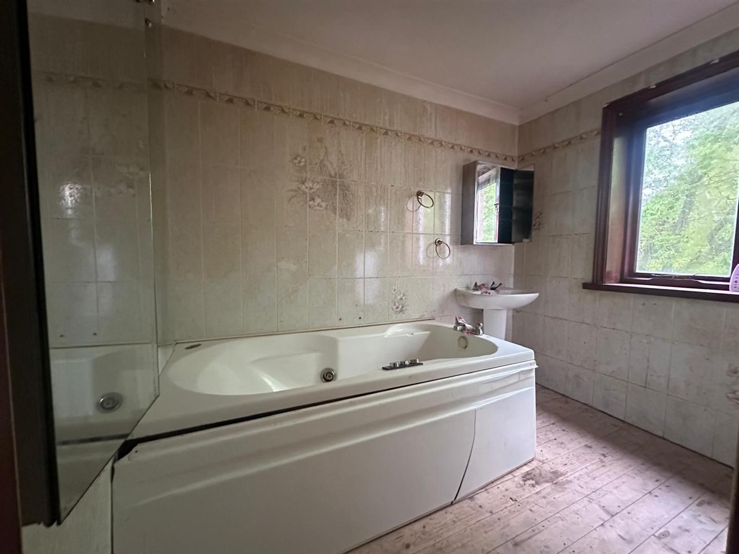 4 bed detached house for sale in Greenacres, Burnley  - Property Image 7