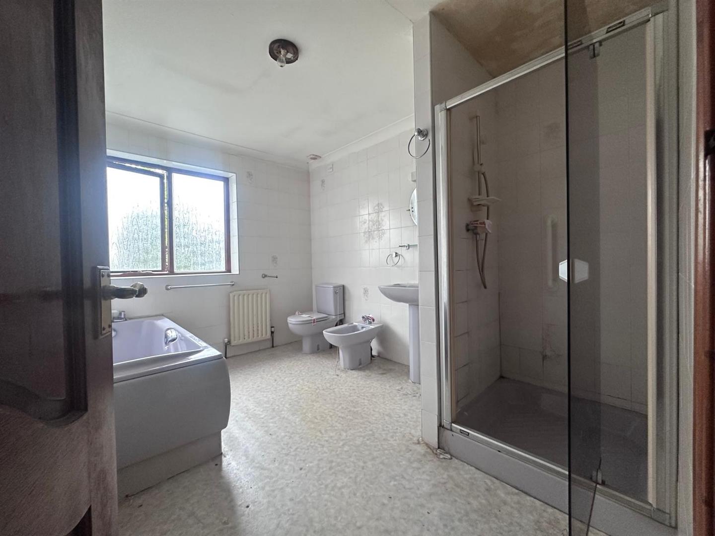 4 bed detached house for sale in Greenacres, Burnley  - Property Image 9
