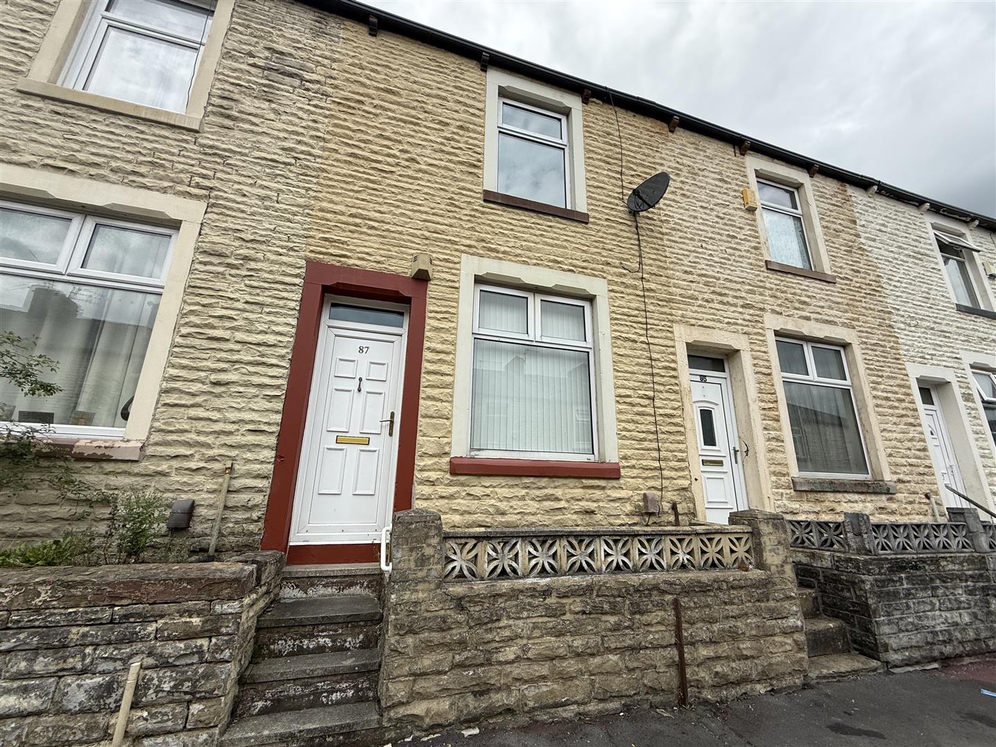2 bed terraced house to rent in Reed Street, Burnley  - Property Image 1