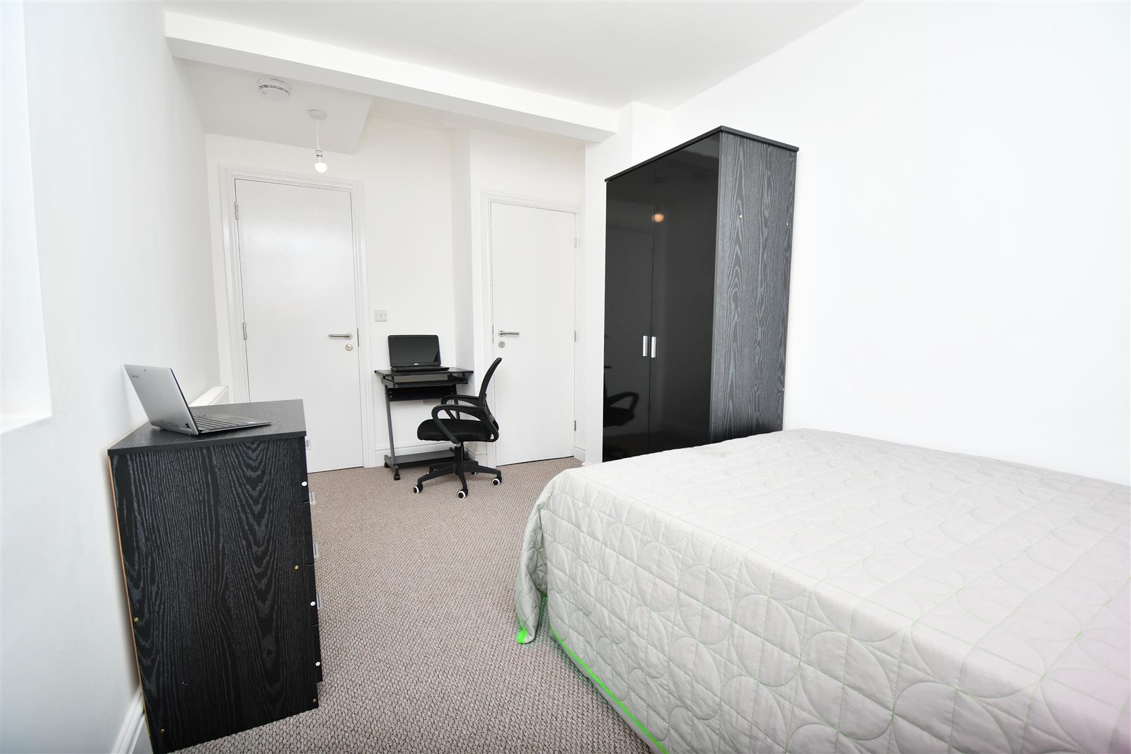 4 bed terraced house for sale in Deepdale Road, Preston  - Property Image 9