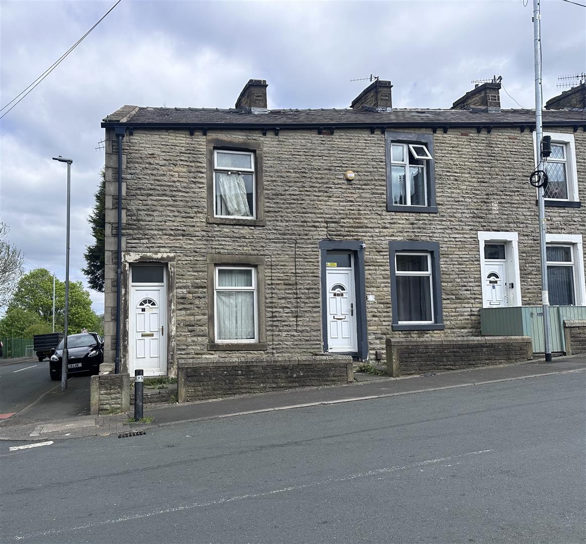 2 bed end of terrace house for sale in Cog Lane, Burnley - Property Image 1