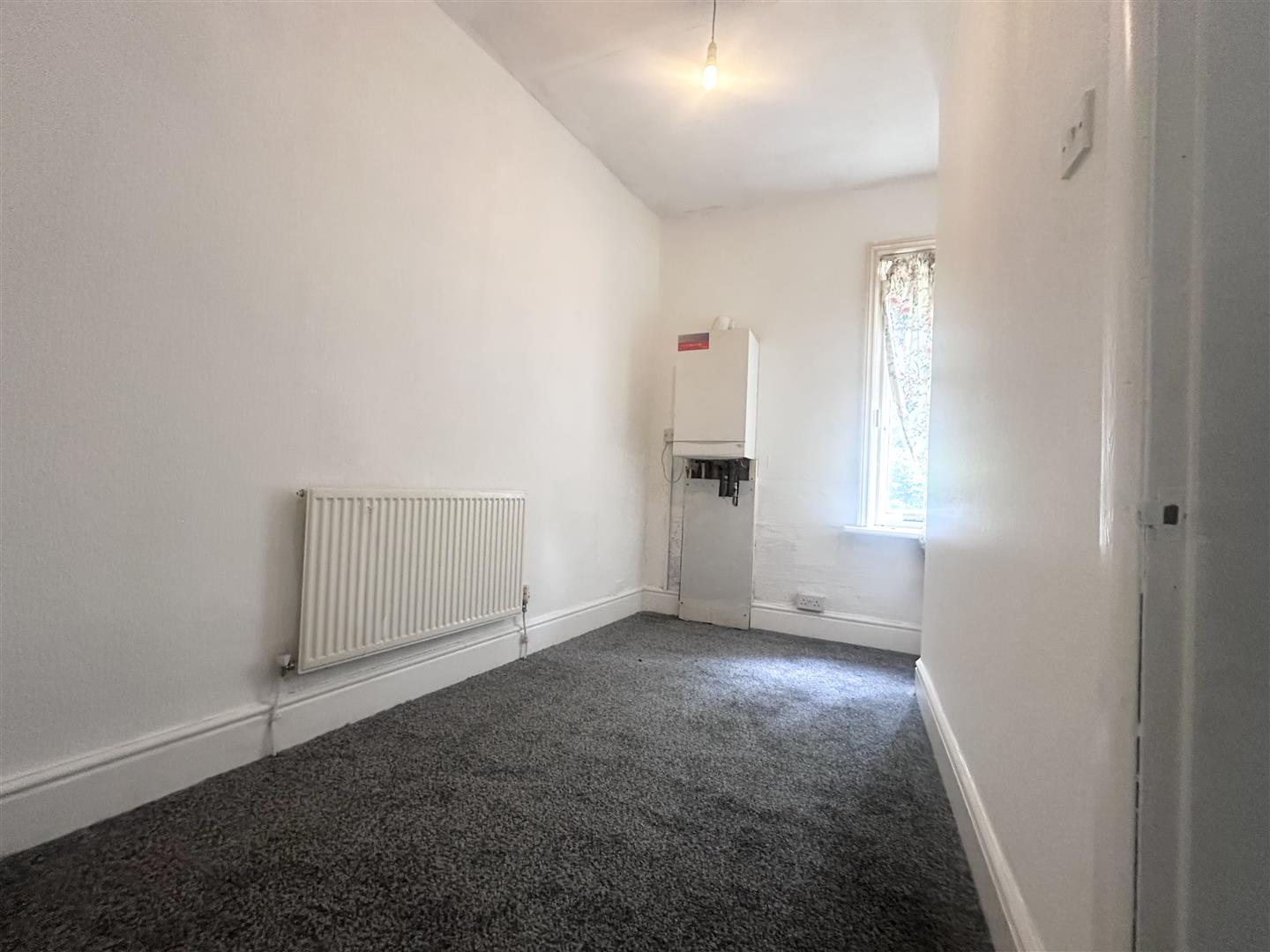 2 bed end of terrace house for sale in Cog Lane, Burnley  - Property Image 5