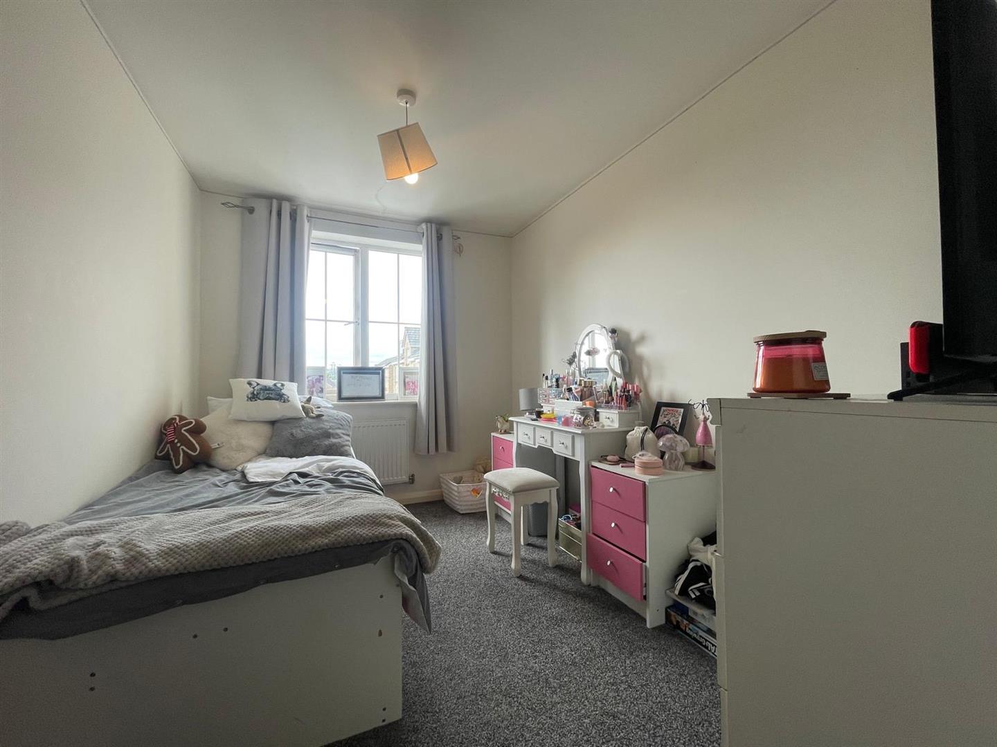 2 bed apartment for sale in Greenbrook Road, Burnley 5