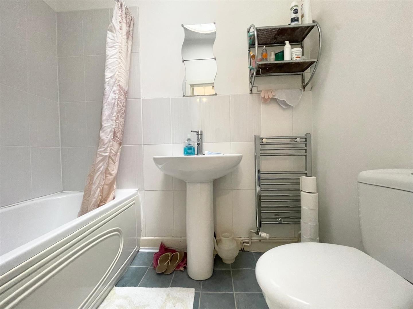 3 bed terraced house for sale in Barden Lane, Burnley  - Property Image 9