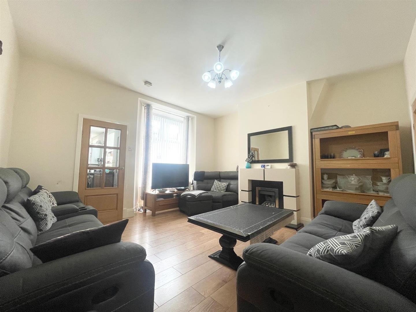 3 bed terraced house for sale in Barden Lane, Burnley  - Property Image 4