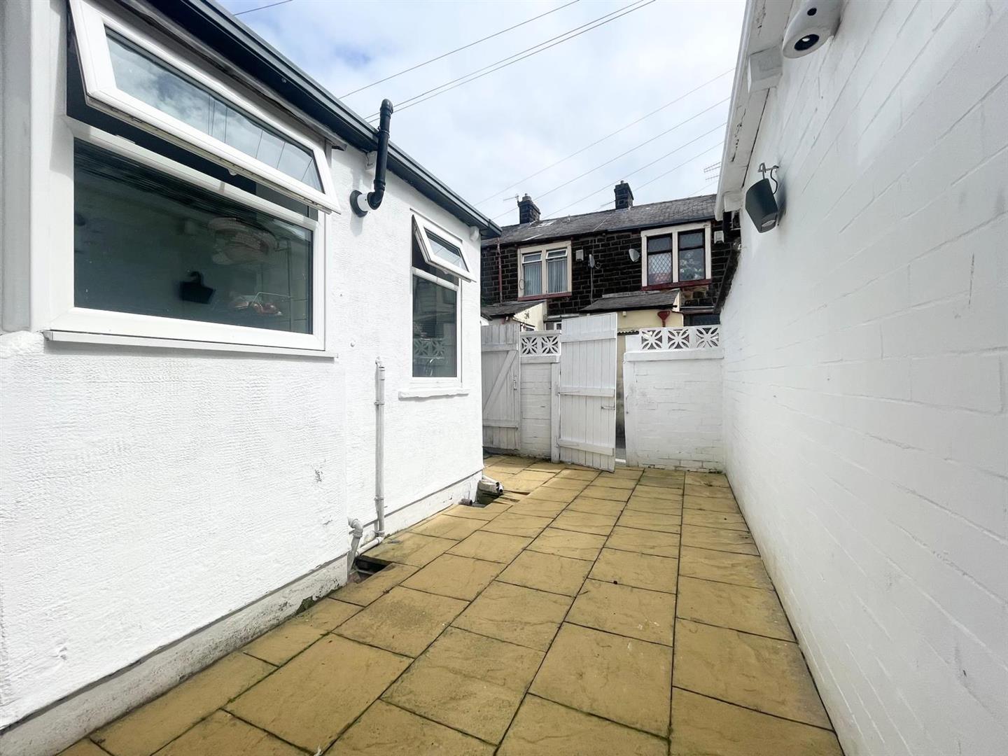 3 bed terraced house for sale in Barden Lane, Burnley  - Property Image 10