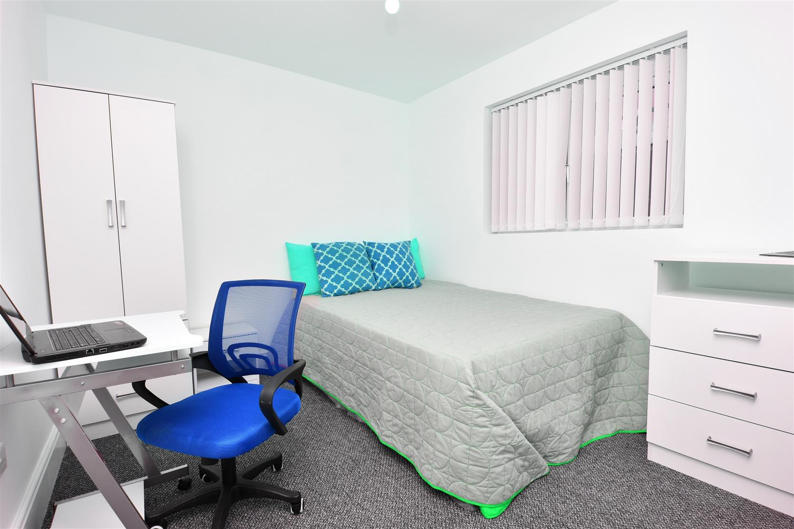 1 bed house share to rent in Bar Street, Burnley 1