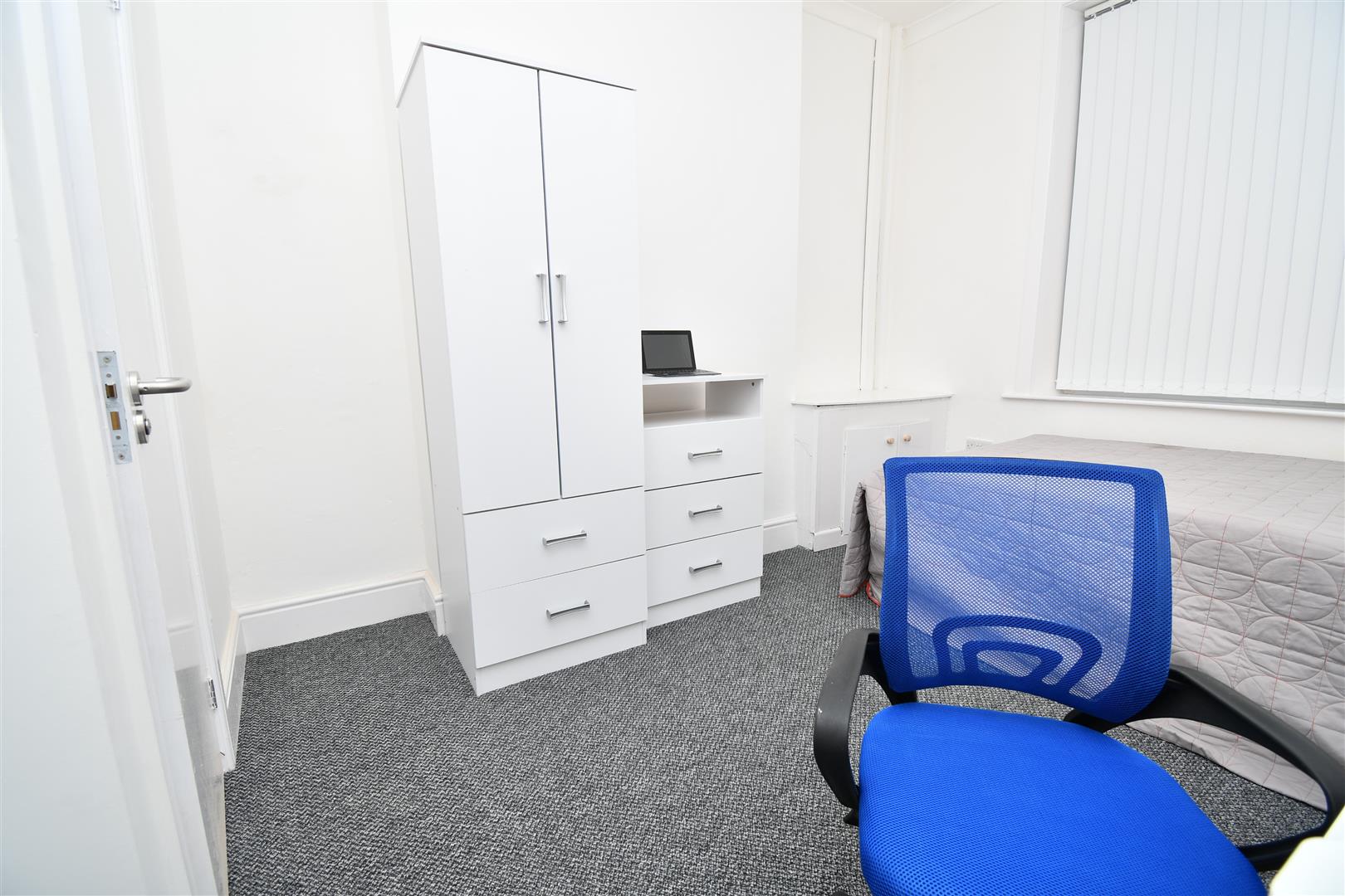 1 bed house share to rent in Bar Street, Burnley 6