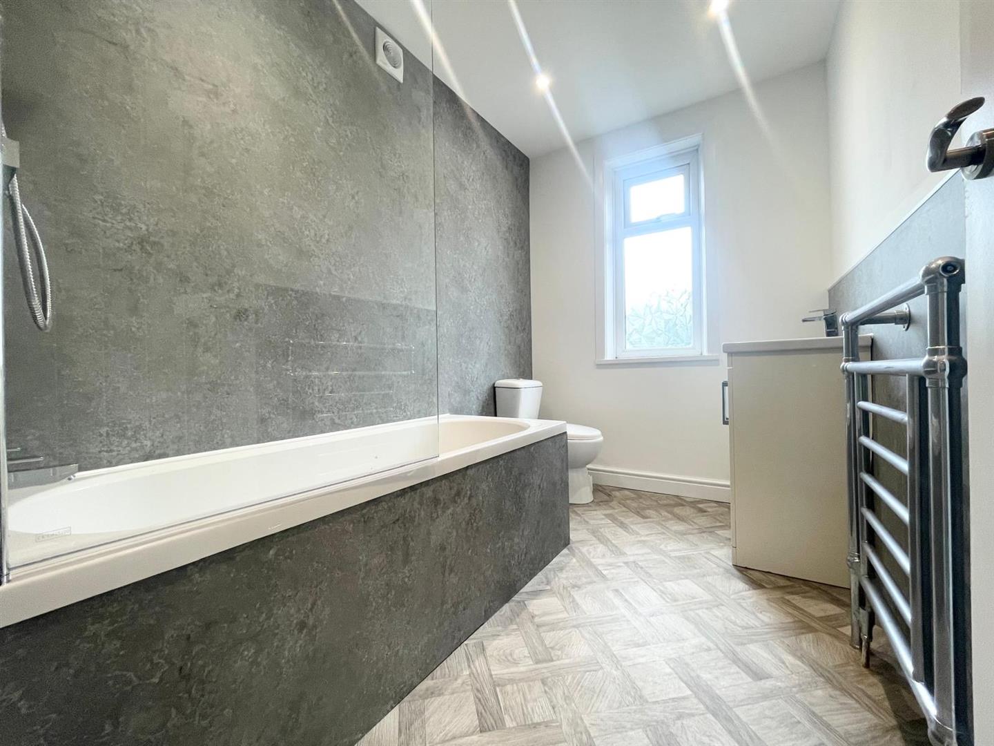 3 bed semi-detached house to rent in Lockyer Avenue, Burnley 8