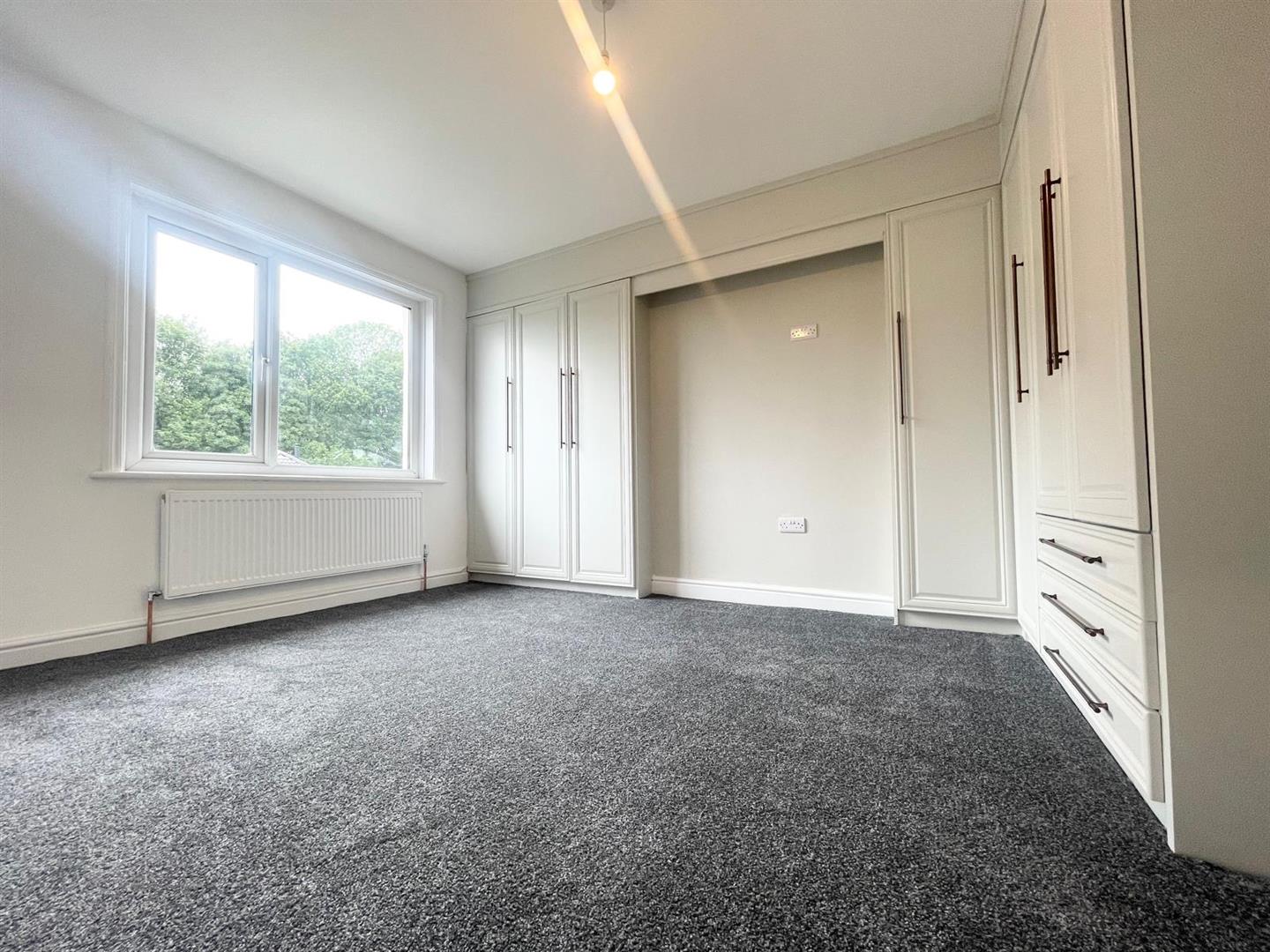 3 bed semi-detached house to rent in Lockyer Avenue, Burnley 5
