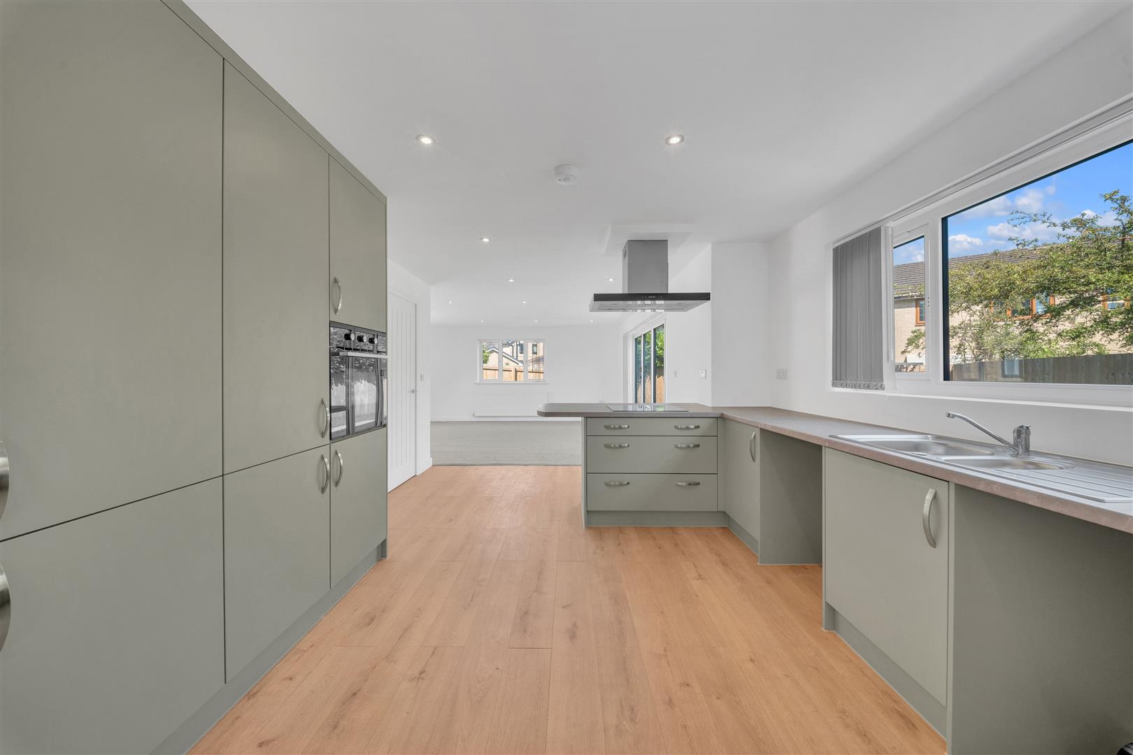4 bed detached house for sale in Southern Court, Burnley 3
