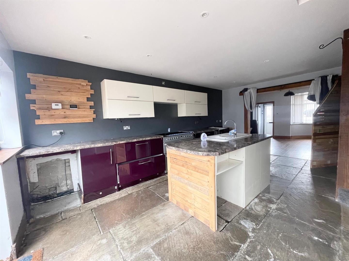 2 bed terraced house for sale in Brier Crescent, Nelson  - Property Image 4