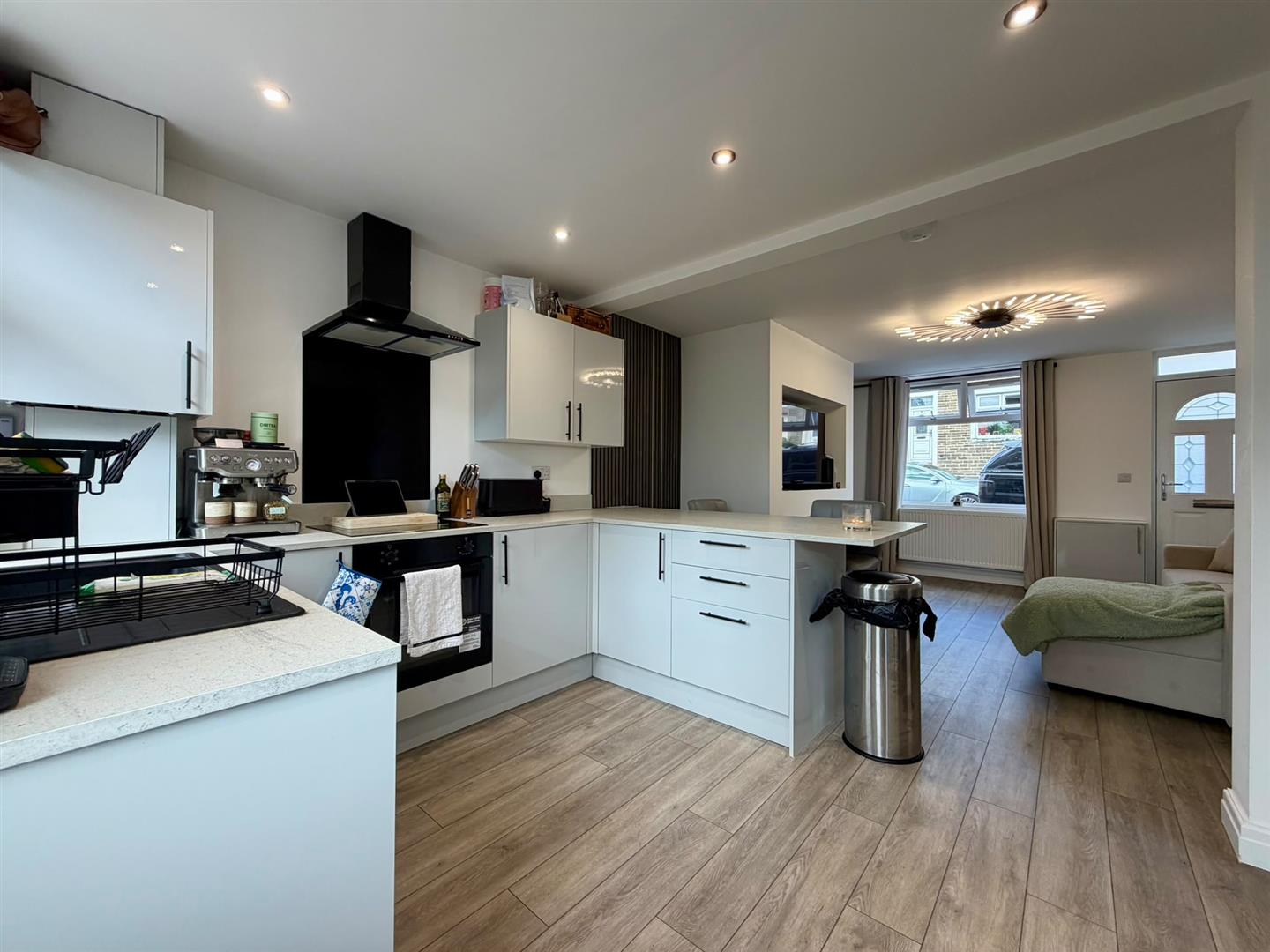 2 bed end of terrace house for sale in Roundell Road, Barnoldswick 6