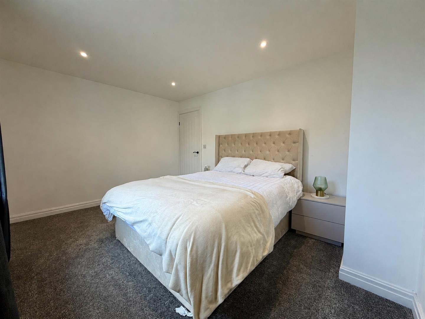 2 bed end of terrace house for sale in Roundell Road, Barnoldswick 7