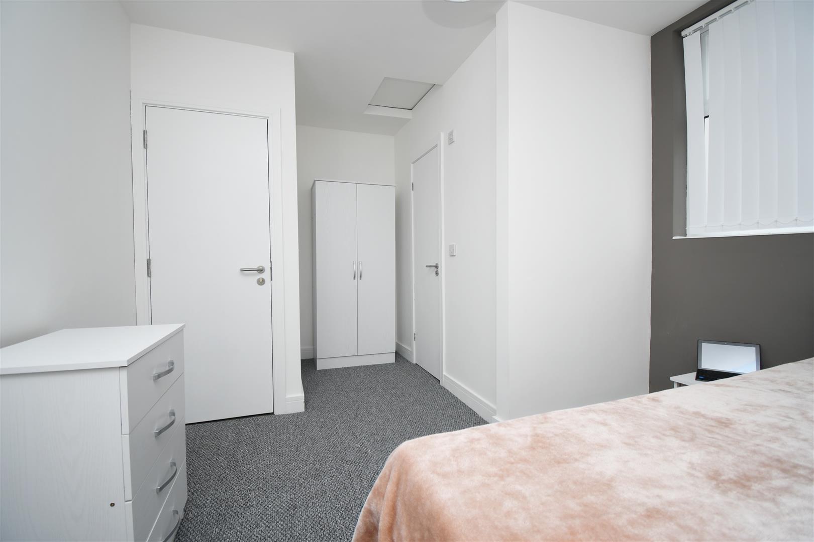 6 bed terraced house for sale in Christian Road, Preston 11