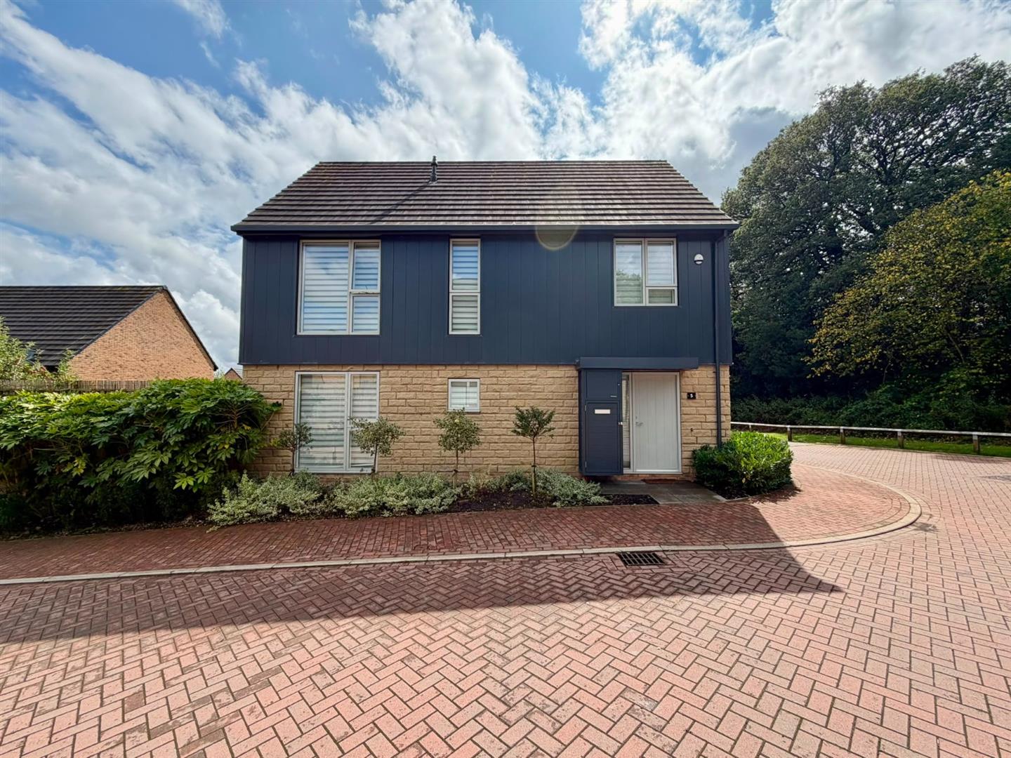 4 bed house to rent in Jobson Road, Barrowford  - Property Image 1