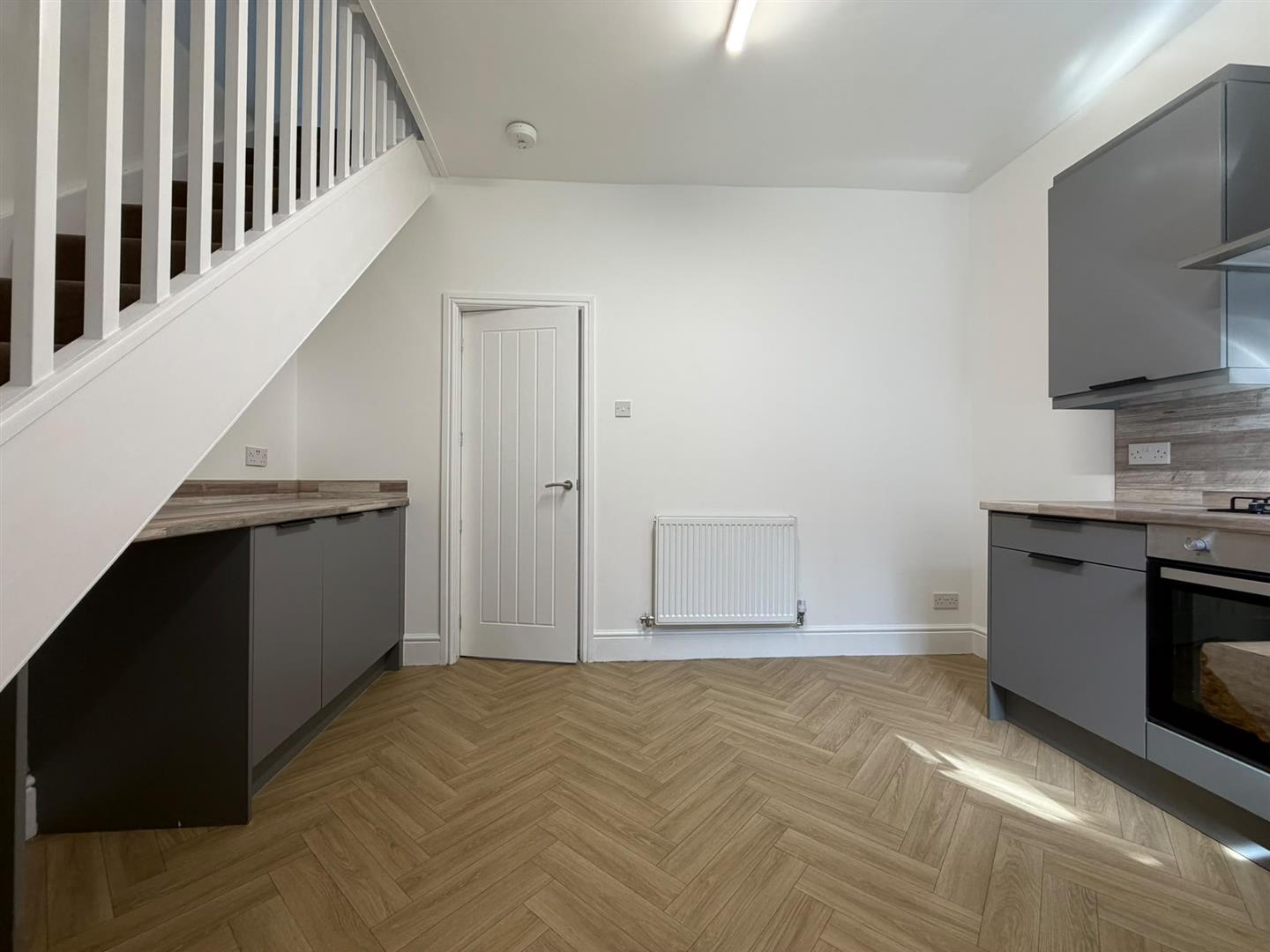 2 bed terraced house to rent in Grange Street, Burnley  - Property Image 6
