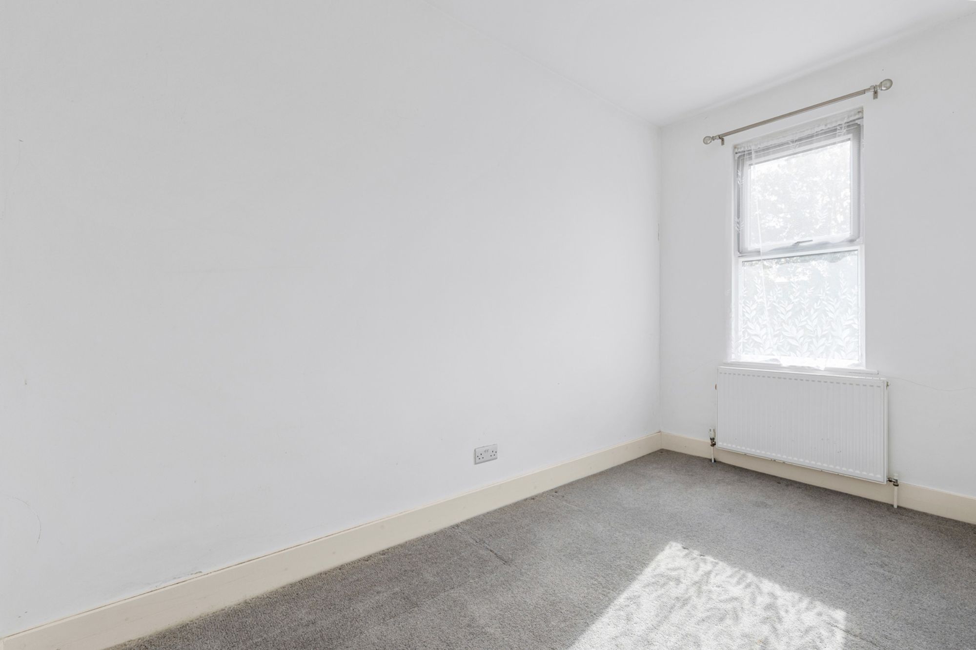 3 bed terraced house for sale in Headcorn Road, Thornton Heath, CR7  - Property Image 12