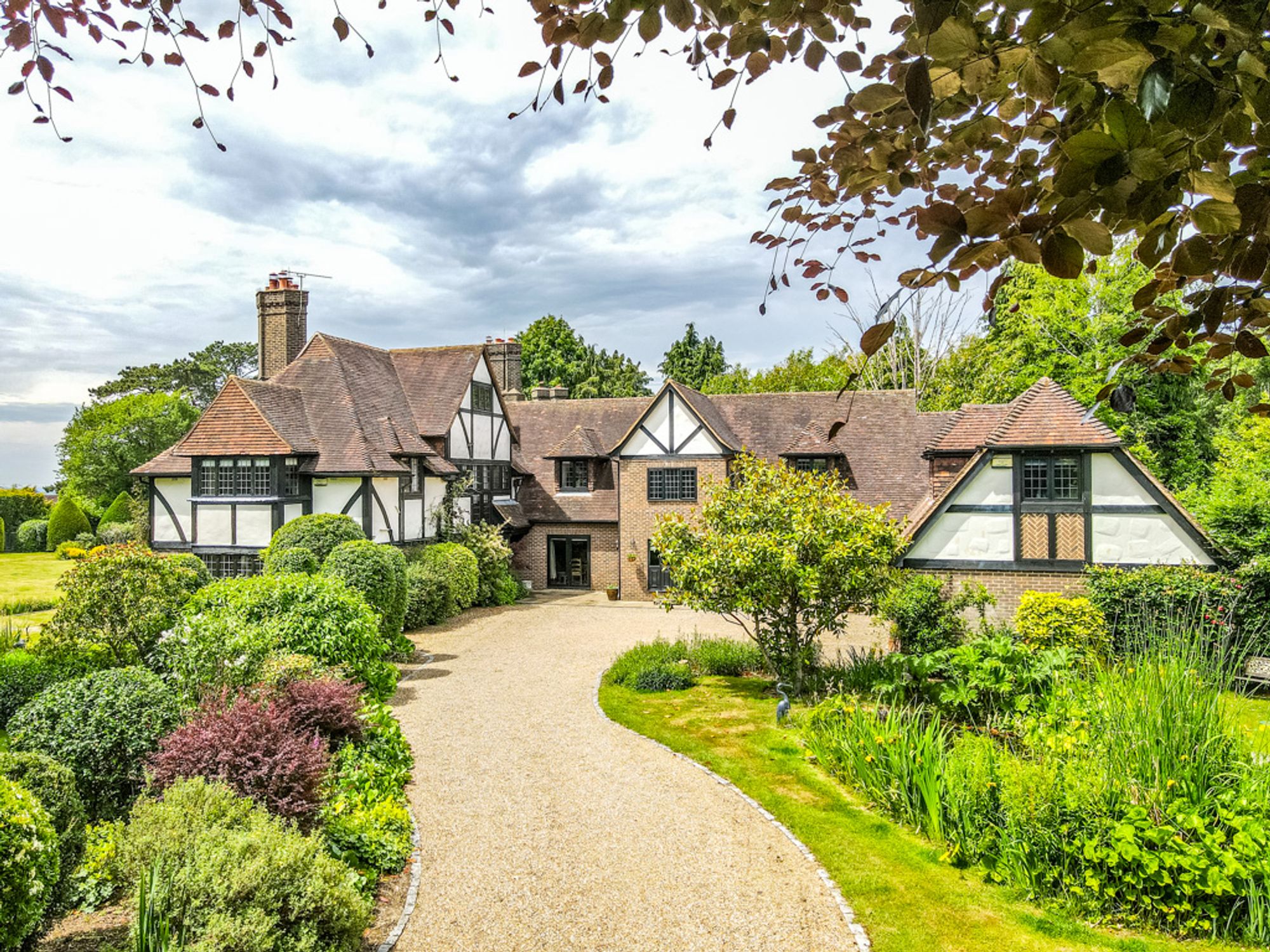 7 bed detached house for sale in Park View Road, Woldingham, CR3  - Property Image 16