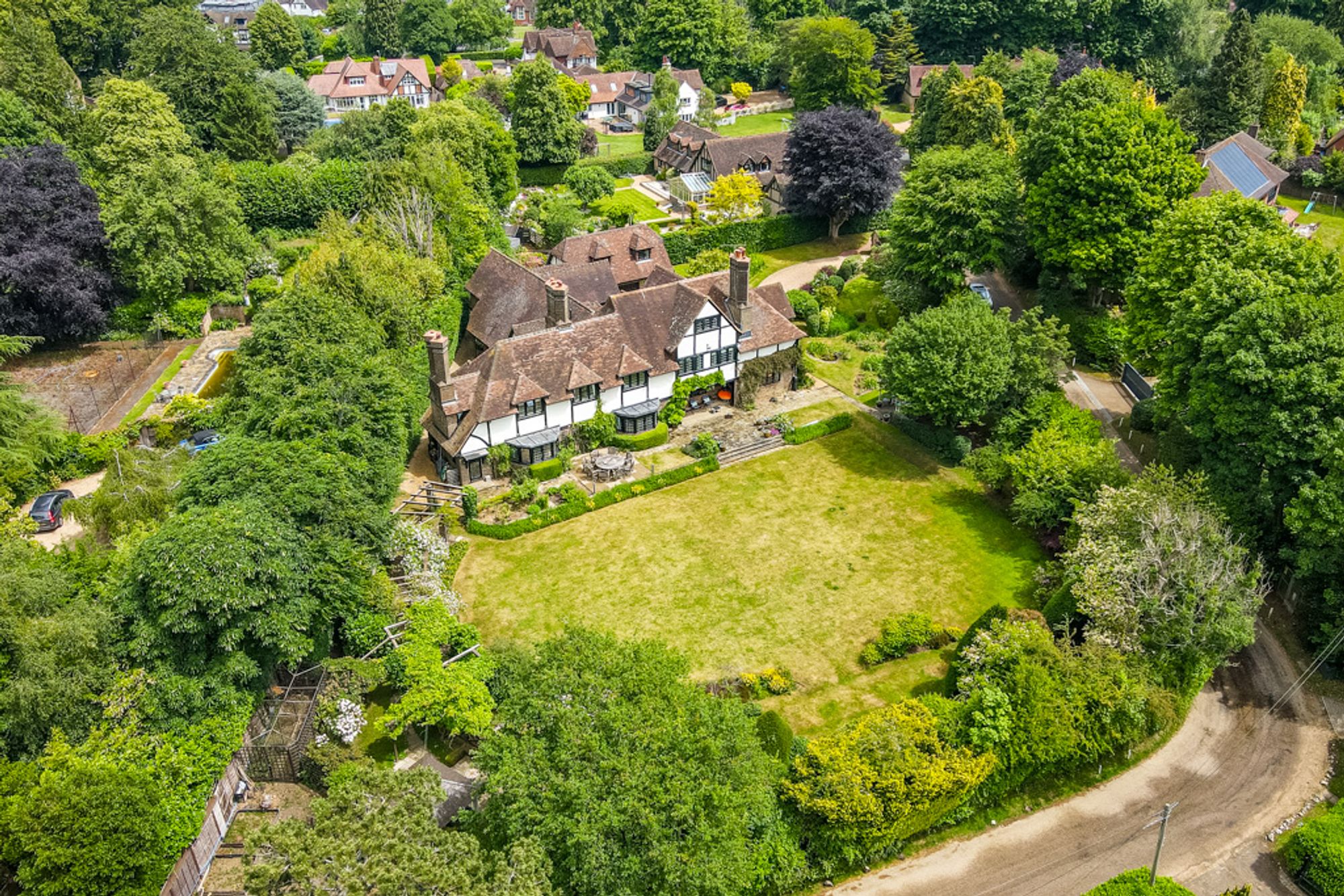 7 bed detached house for sale in Park View Road, Woldingham, CR3  - Property Image 14