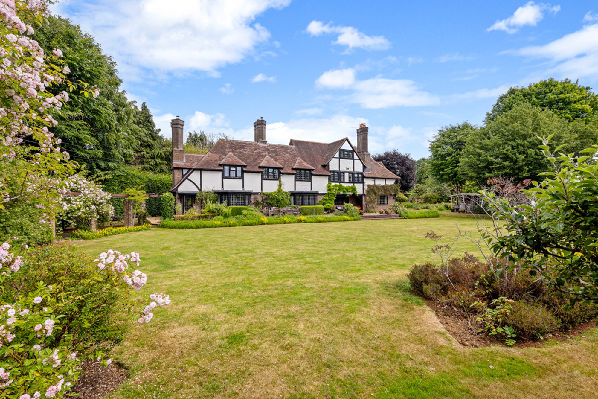 7 bed detached house for sale in Park View Road, Woldingham, CR3  - Property Image 72