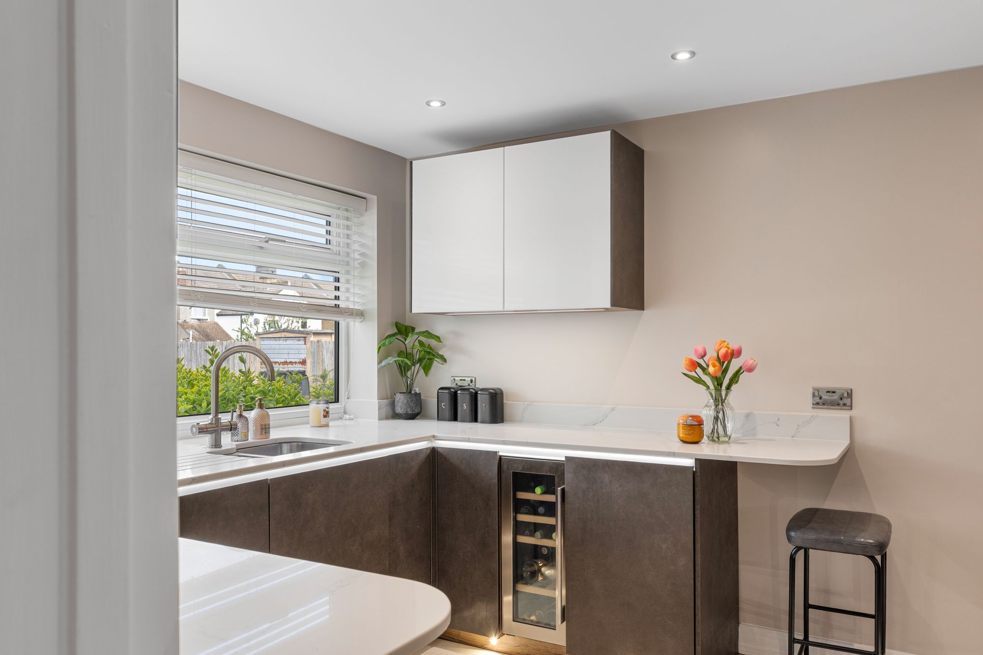 3 bed semi-detached house for sale in Credenhall Drive, Bromley, BR2  - Property Image 11