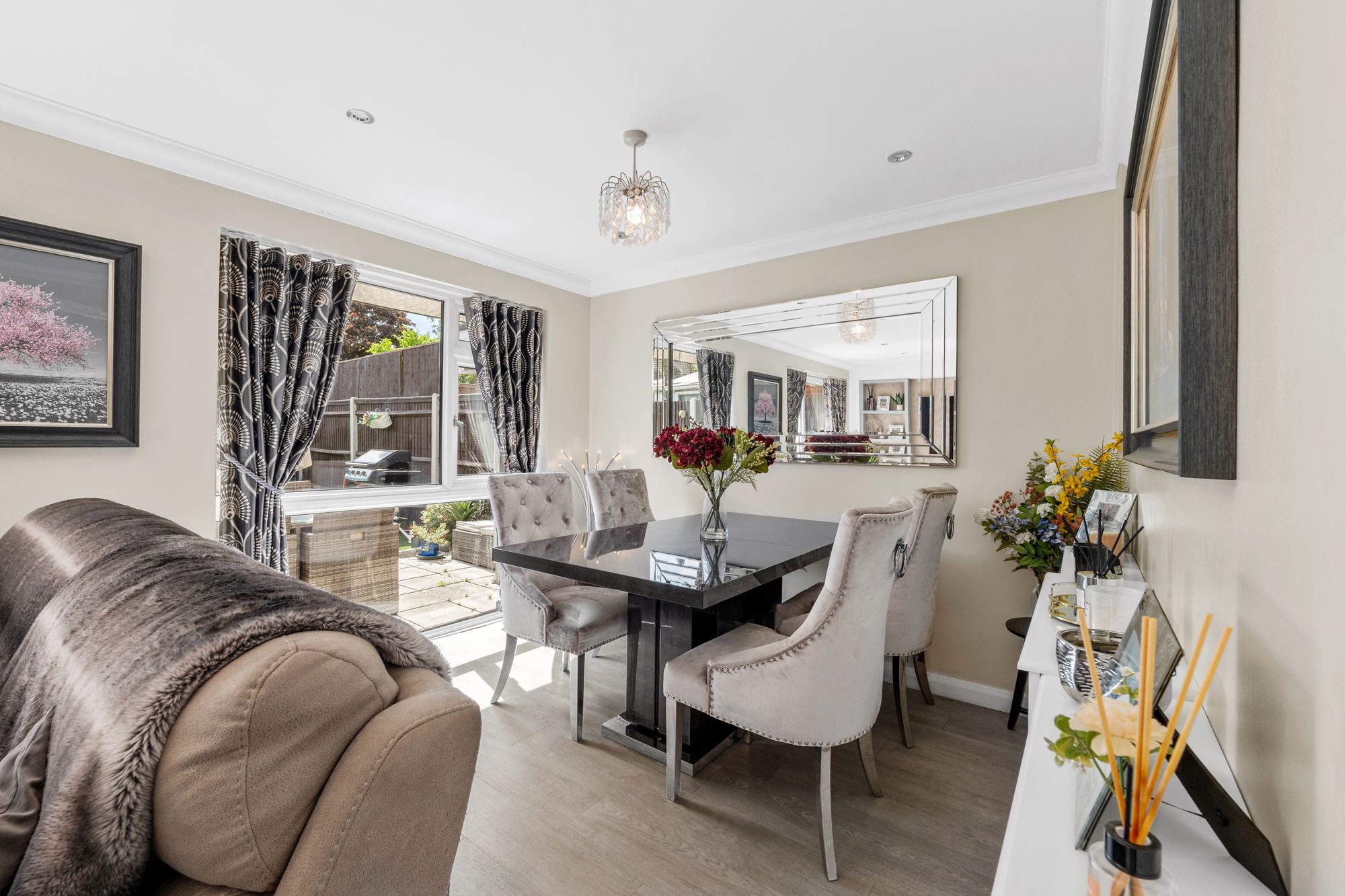 3 bed semi-detached house for sale in Credenhall Drive, Bromley, BR2  - Property Image 19