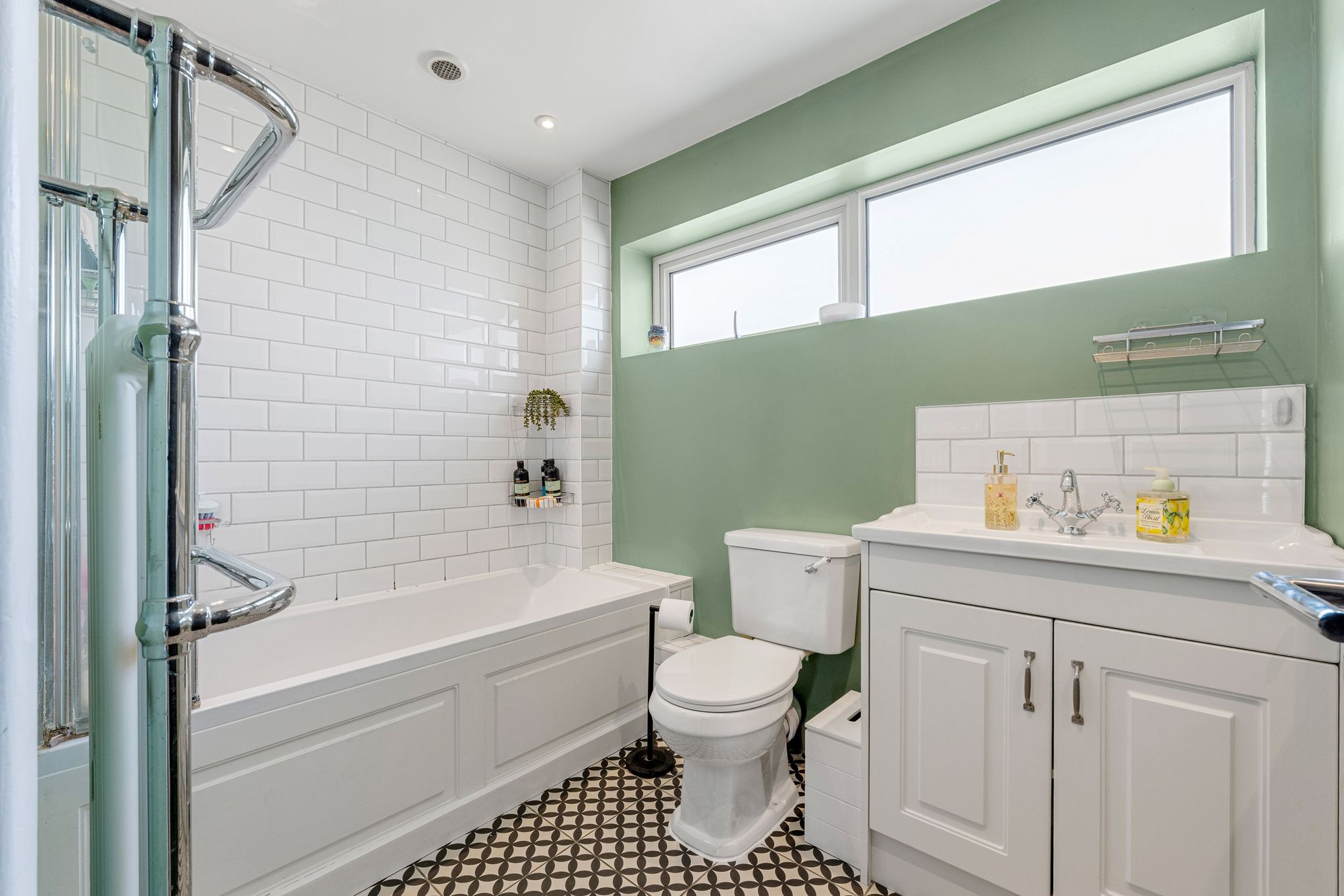 3 bed semi-detached house for sale in Credenhall Drive, Bromley, BR2  - Property Image 10