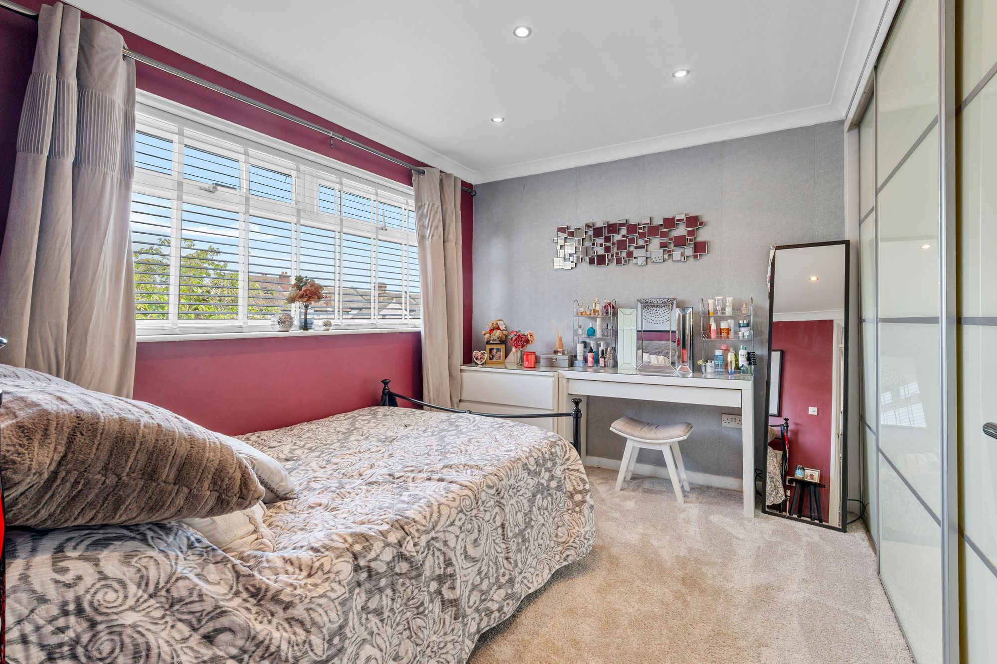 3 bed semi-detached house for sale in Credenhall Drive, Bromley, BR2  - Property Image 20