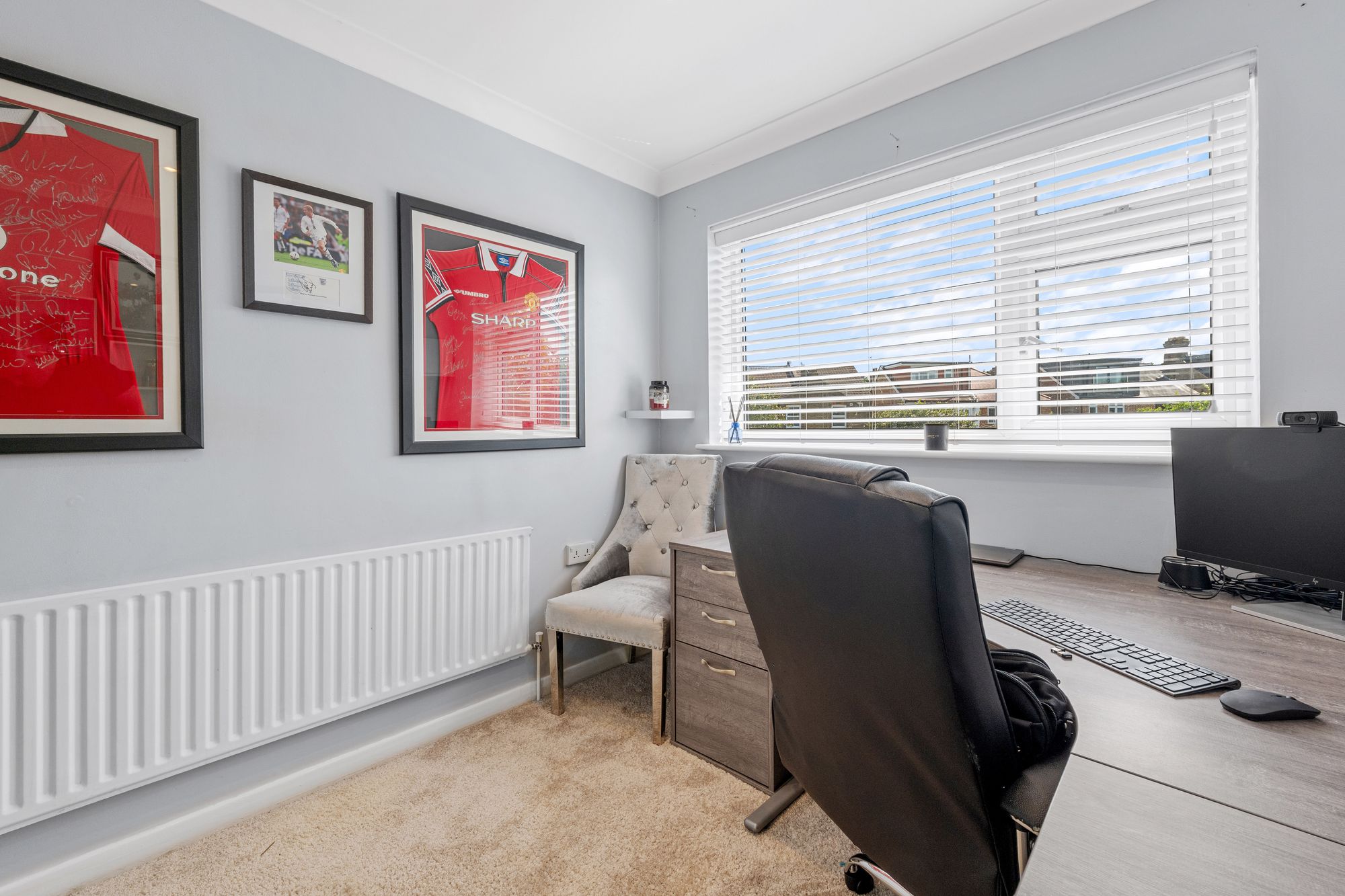 3 bed semi-detached house for sale in Credenhall Drive, Bromley, BR2  - Property Image 9