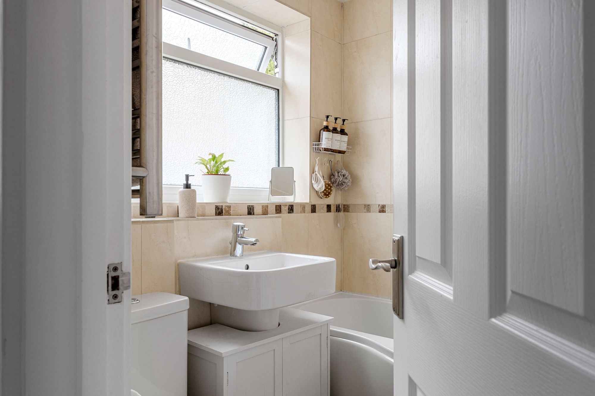 2 bed maisonette for sale in Swallowdale, South Croydon, CR2  - Property Image 6