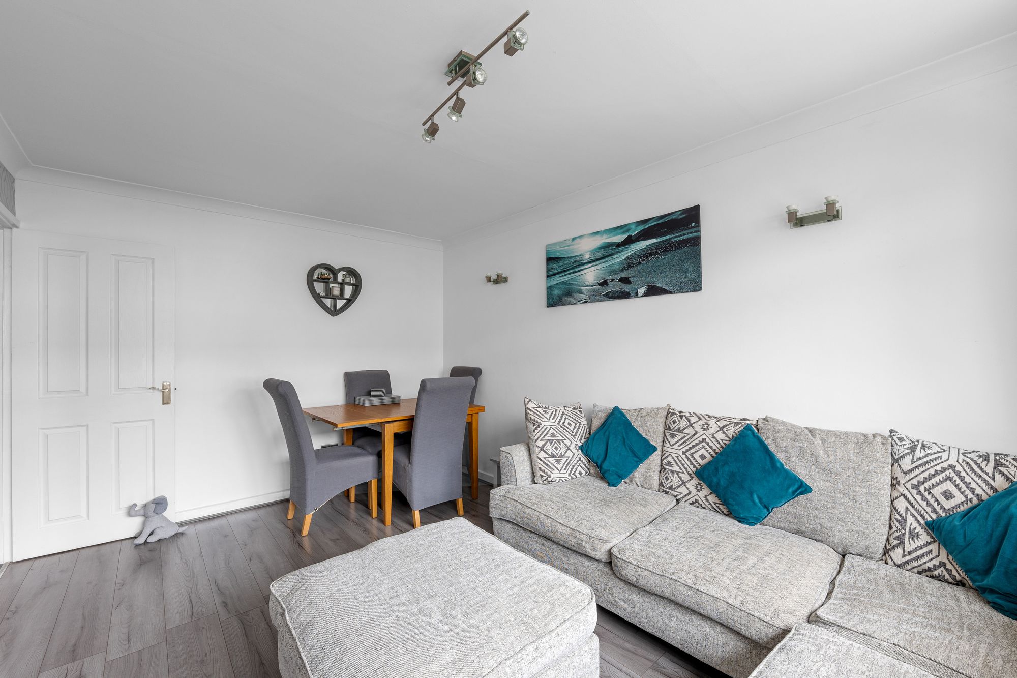 2 bed maisonette for sale in Swallowdale, South Croydon, CR2  - Property Image 17