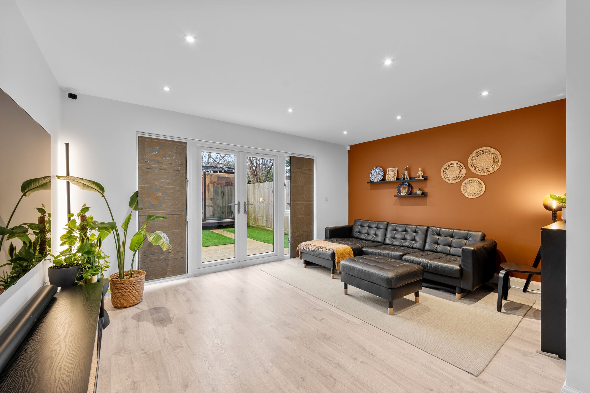 3 bed semi-detached house for sale in Harewood Gardens, South Croydon, CR2 - Property Image 2