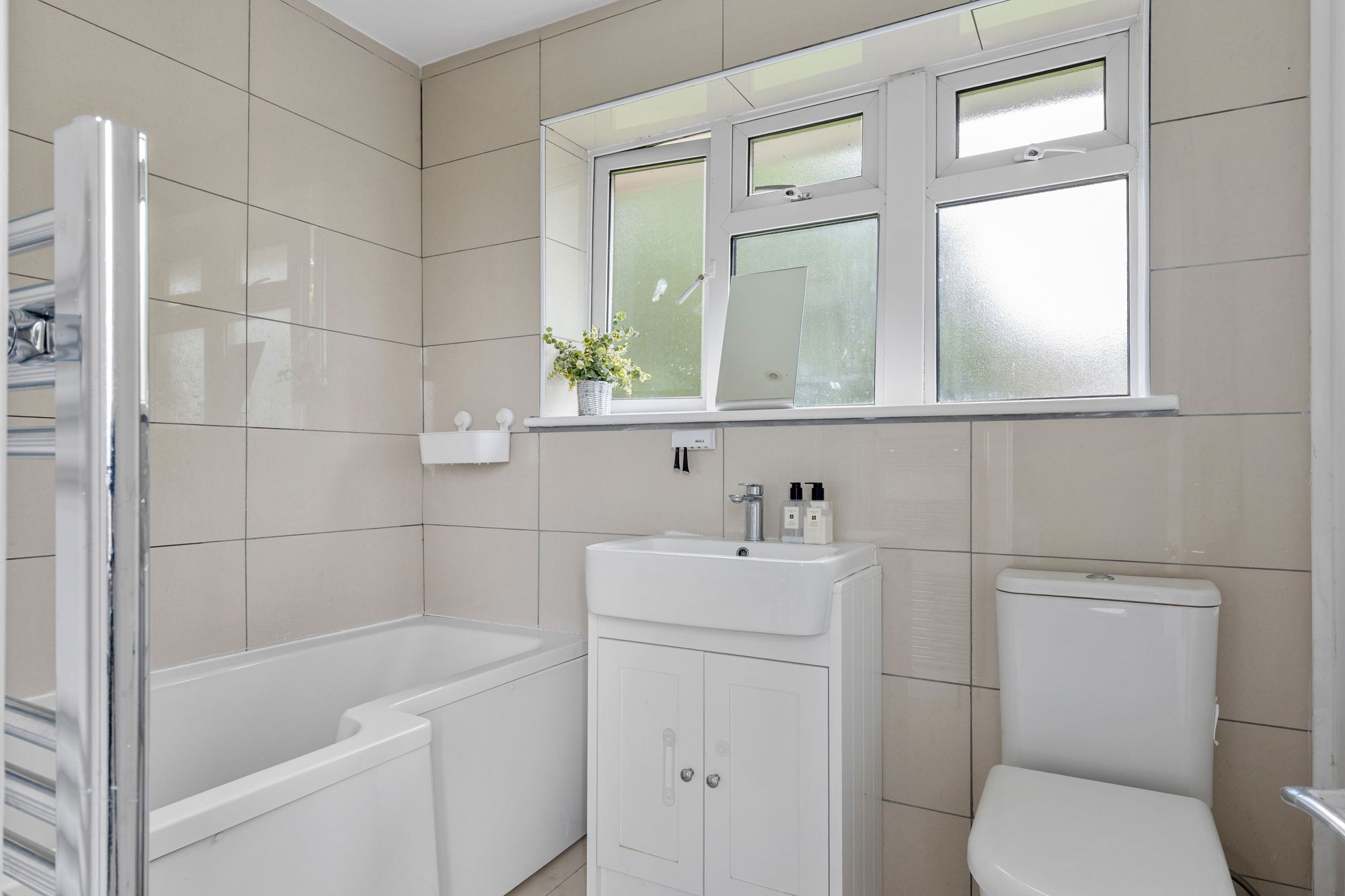 3 bed semi-detached house for sale in Grisedale Gardens, Purley, CR8  - Property Image 14