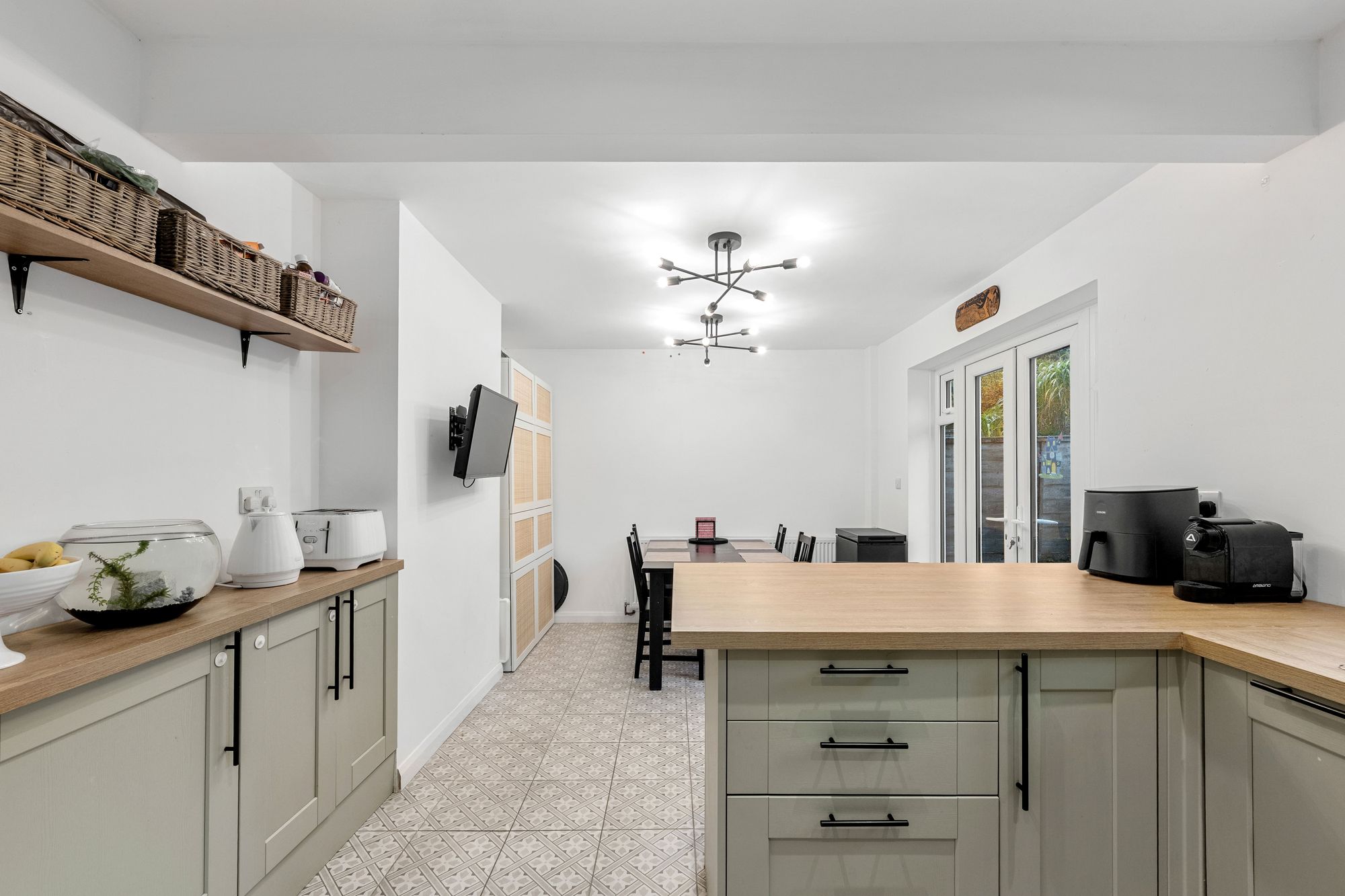 3 bed semi-detached house for sale in Grisedale Gardens, Purley, CR8  - Property Image 5