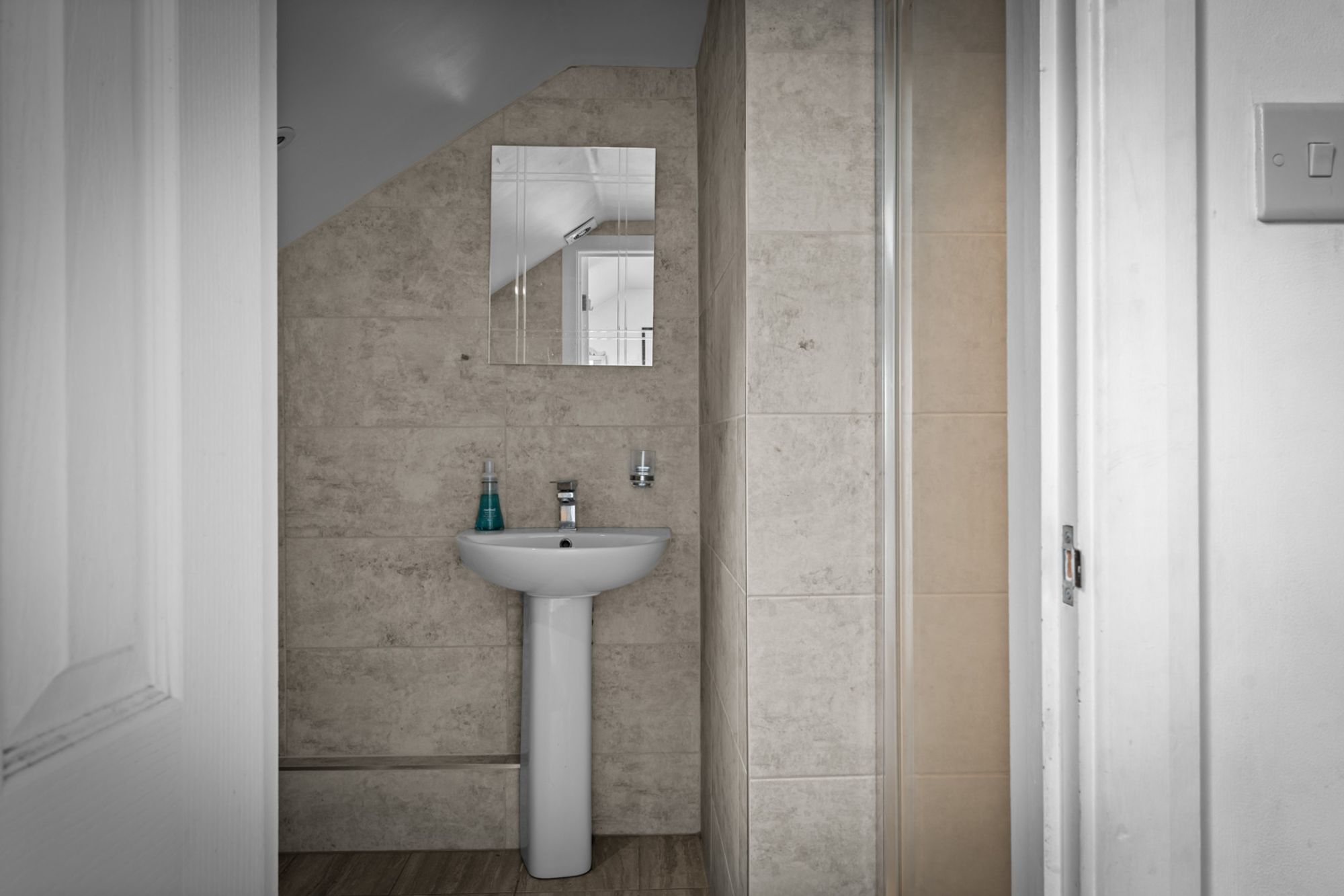 4 bed semi-detached house for sale in Godstone Road, Whyteleafe, CR3  - Property Image 11